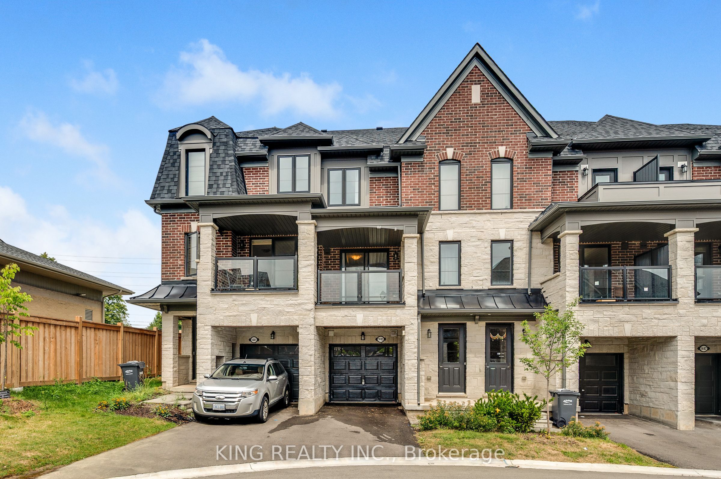 1443 National Common, Burlington, ON L7P 0V7 photo 2