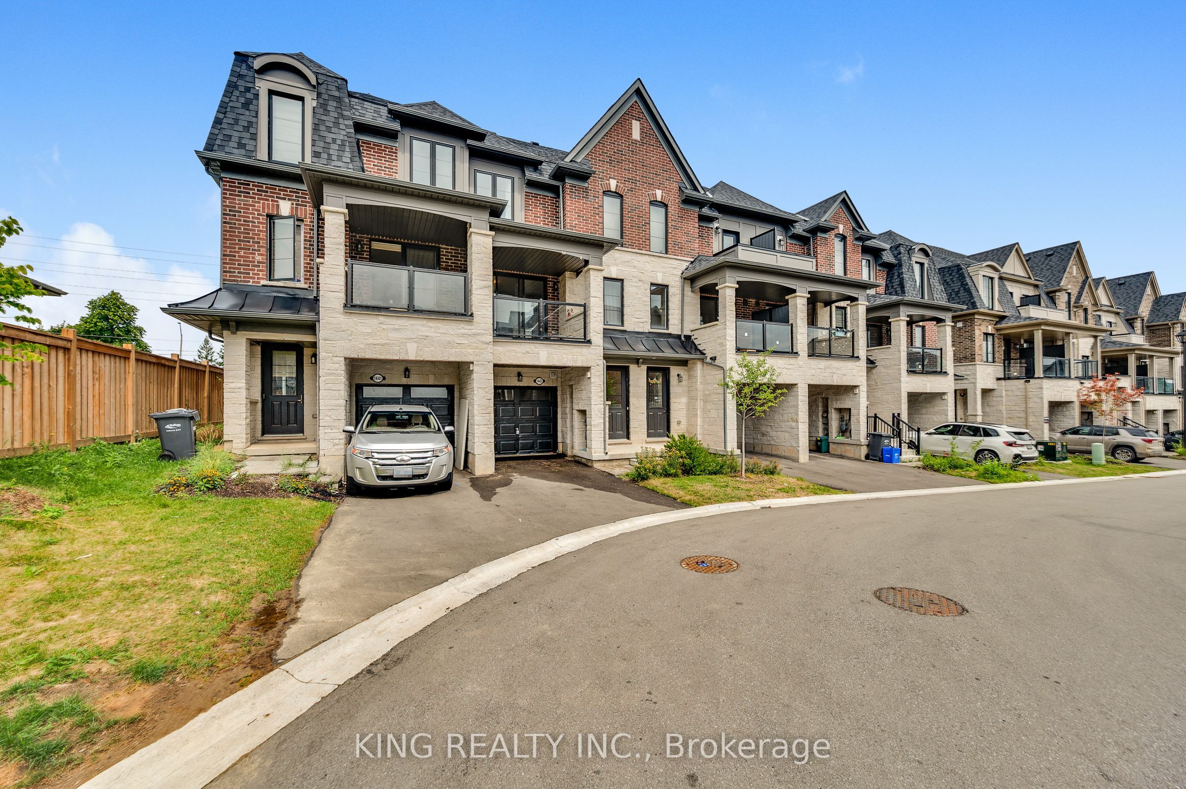 1443 National Common, Burlington, ON L7P 0V7 photo 3