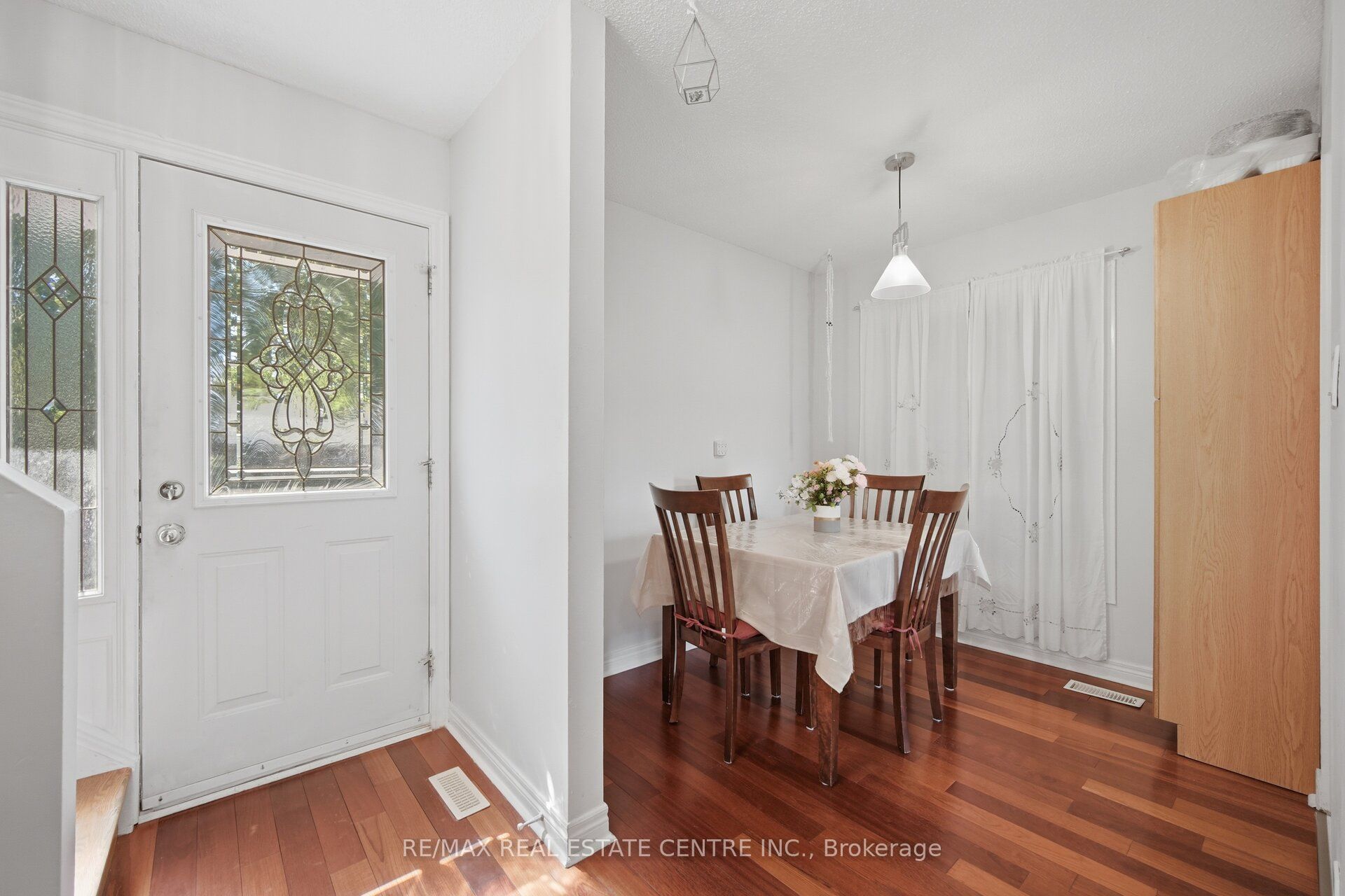 71 Sultan Pool Drive, Toronto, ON M9V 4H5 photo 4
