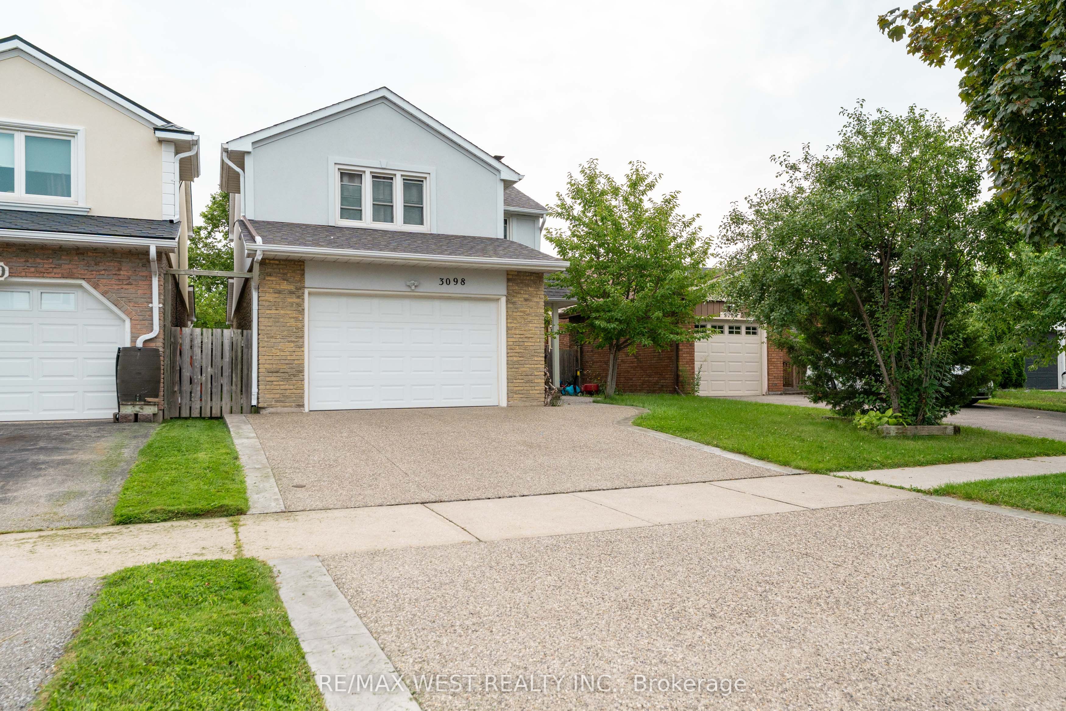 3098 Driftwood Drive, Burlington, ON L7M 1X6 photo 3