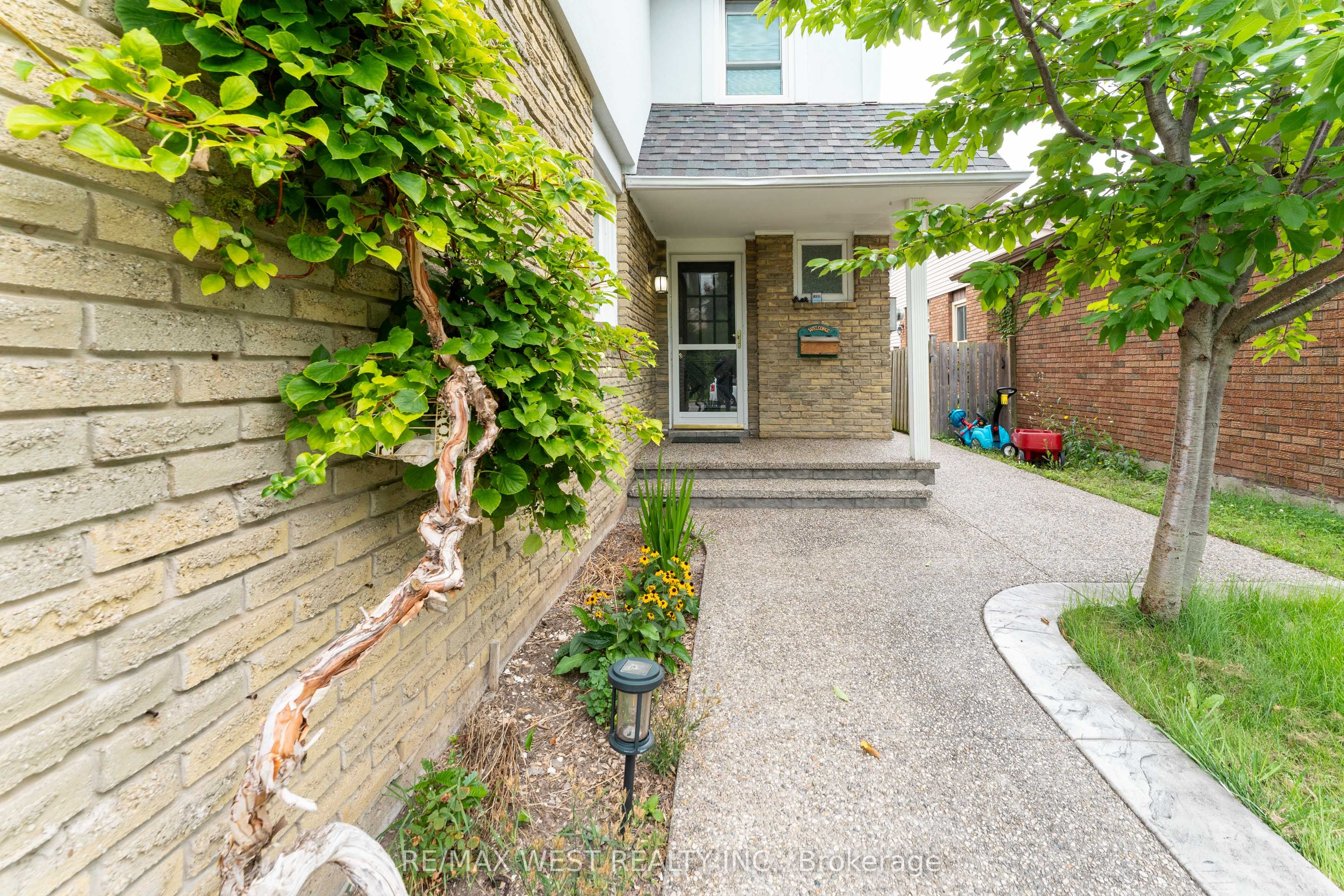 3098 Driftwood Drive, Burlington, ON L7M 1X6 photo 5