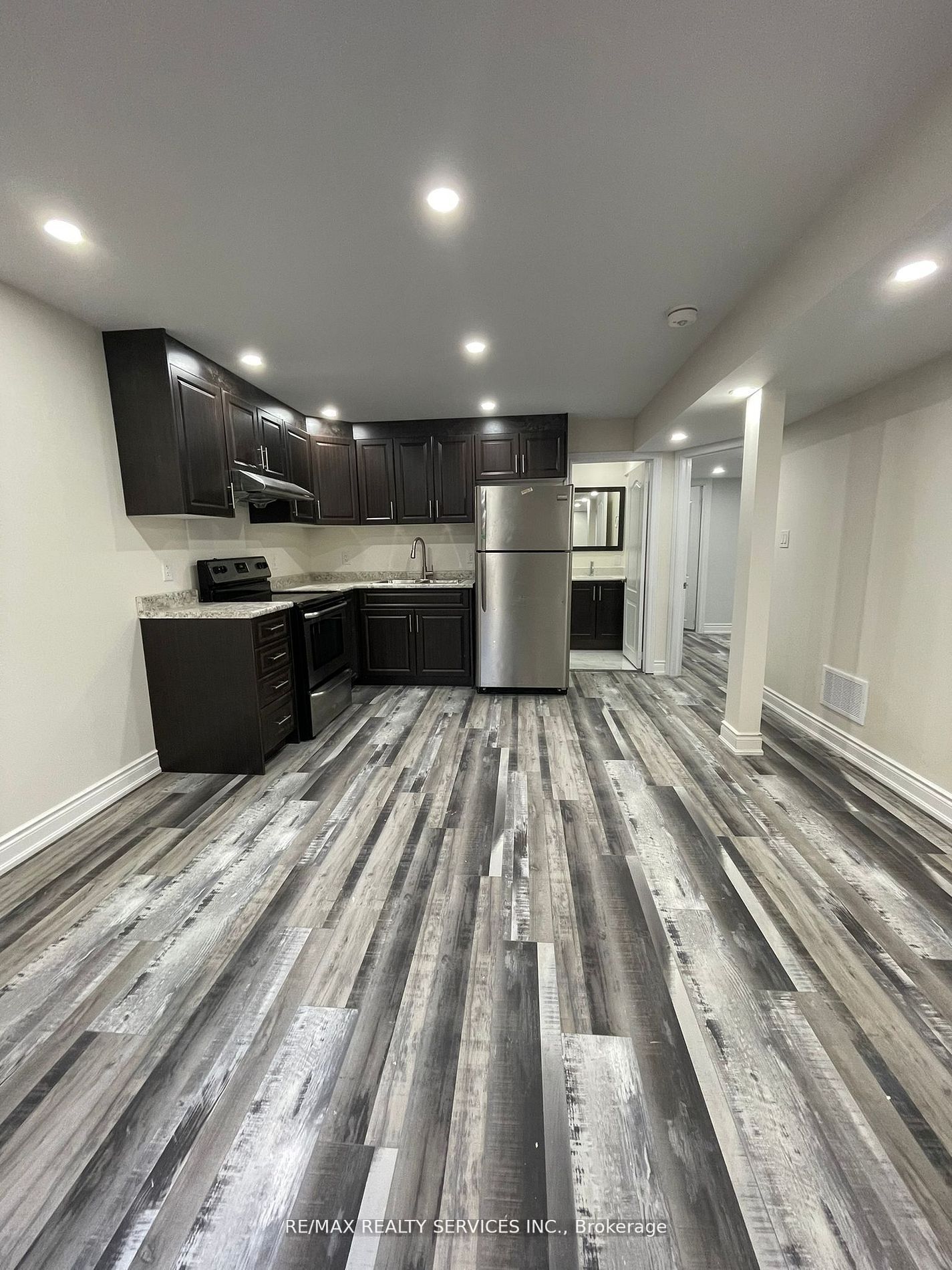 21 Exhibition Crescent, Brampton, ON L7A 4B9 photo 5