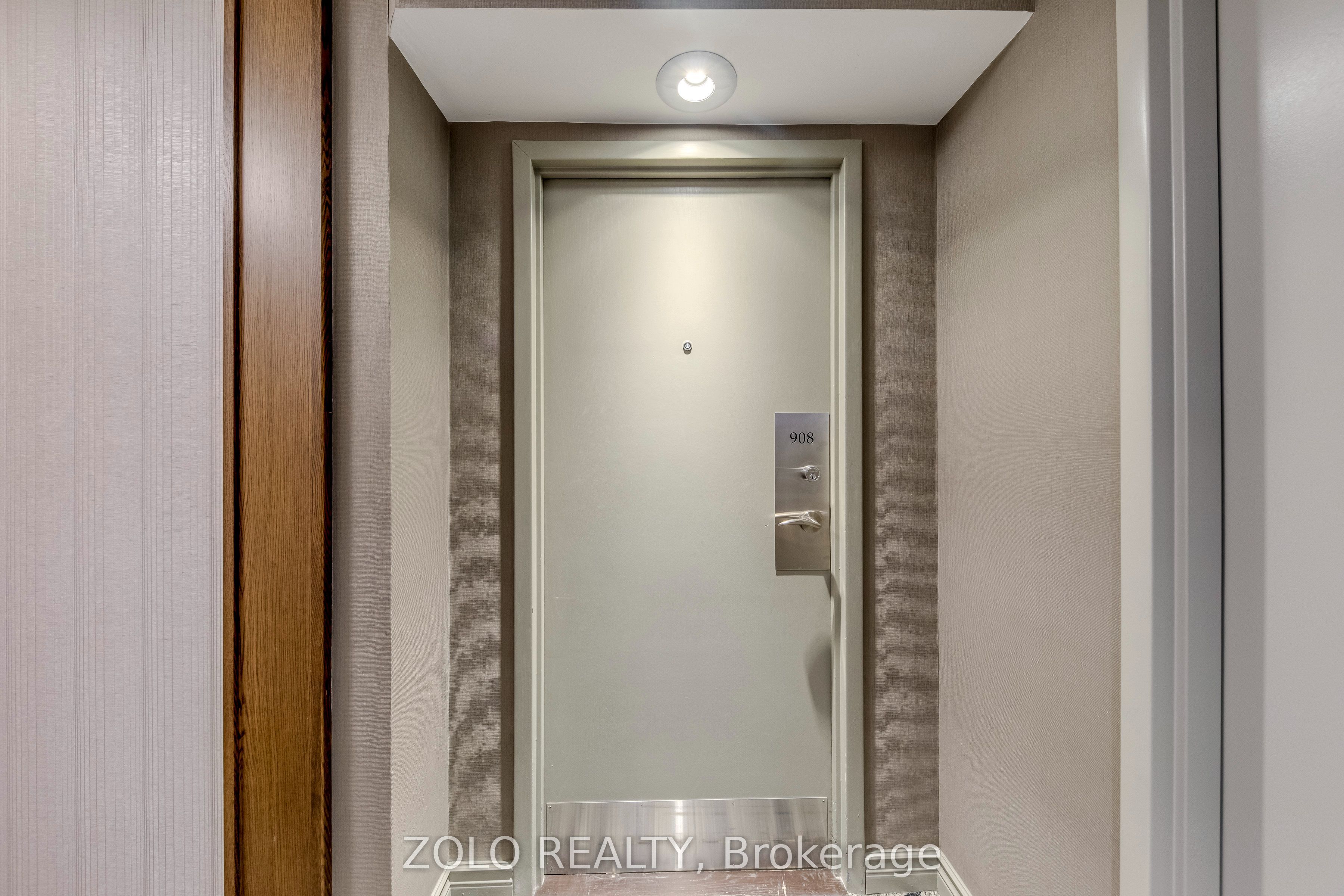 330 Rathburn Road W 908, Mississauga, ON L5B 3Y1 photo 4