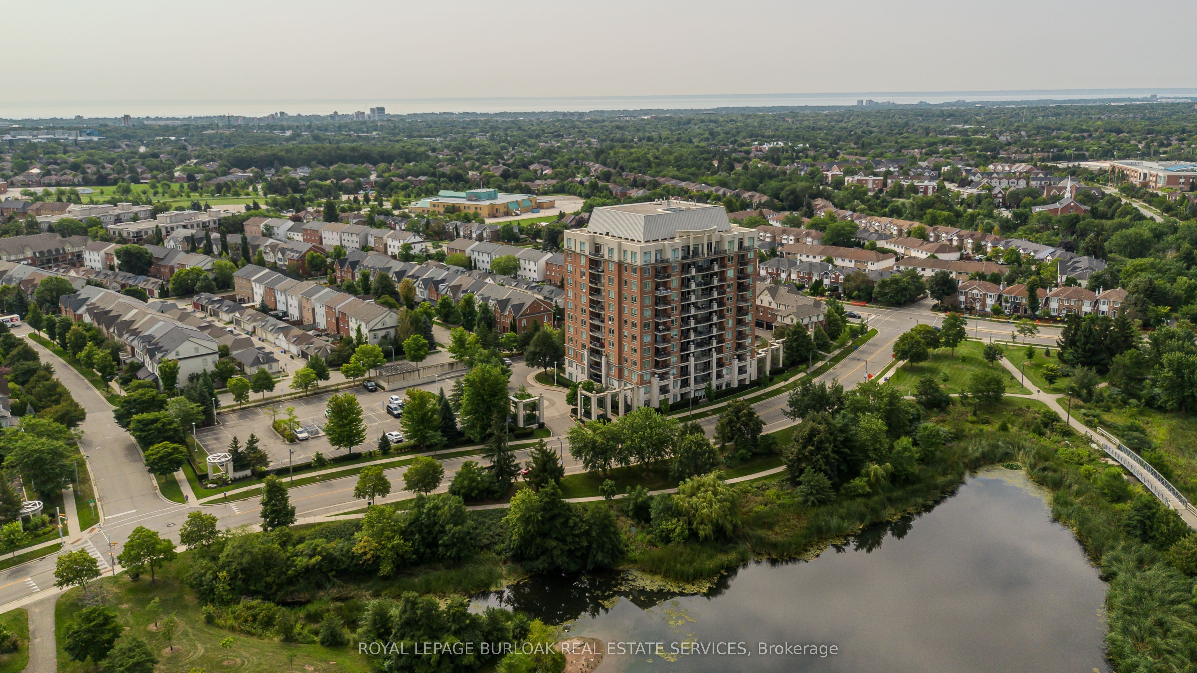 2325 Central Park Drive 709, Oakville, ON L6H 0E2 photo 2
