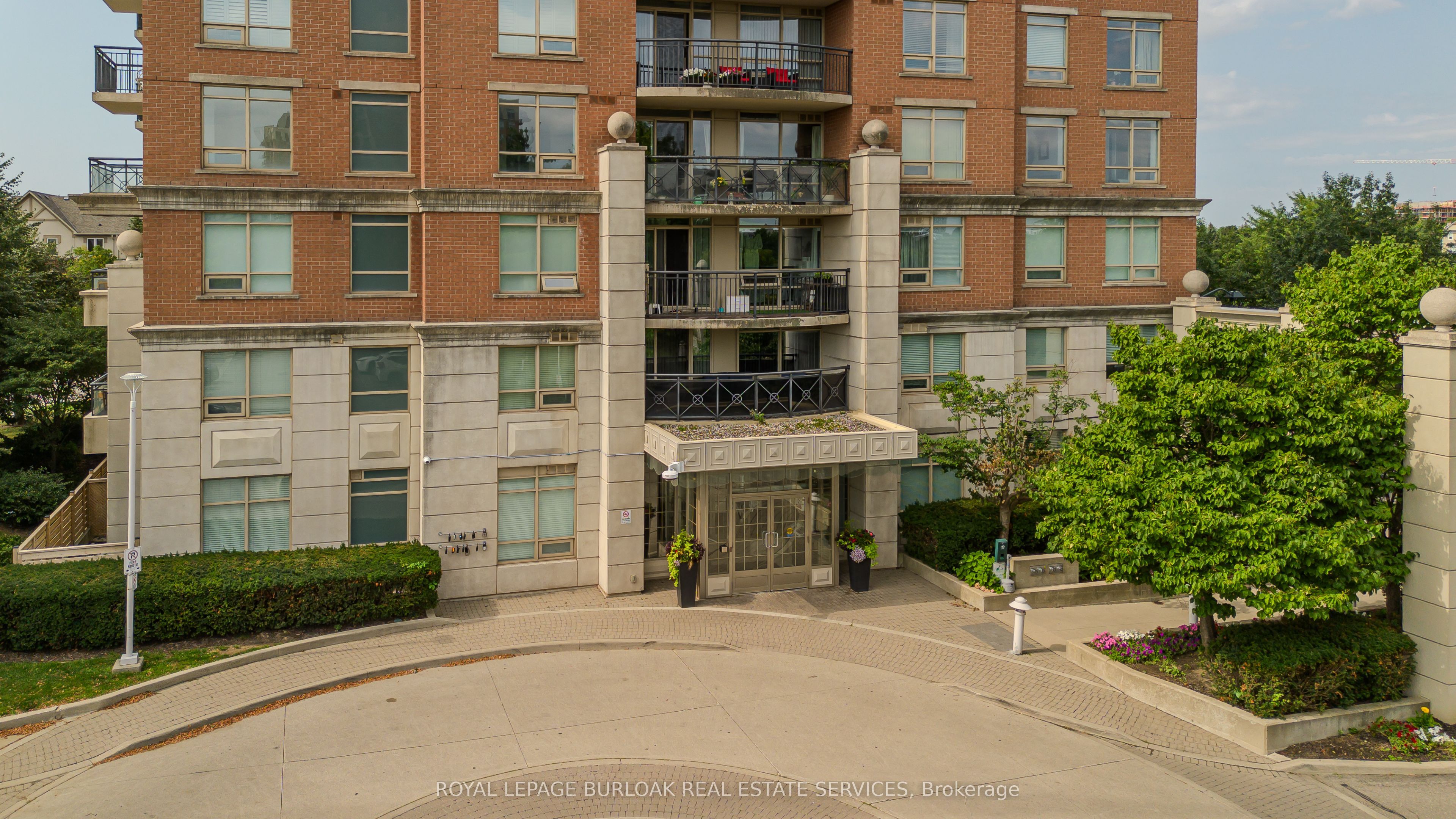 2325 Central Park Drive 709, Oakville, ON L6H 0E2 photo 4