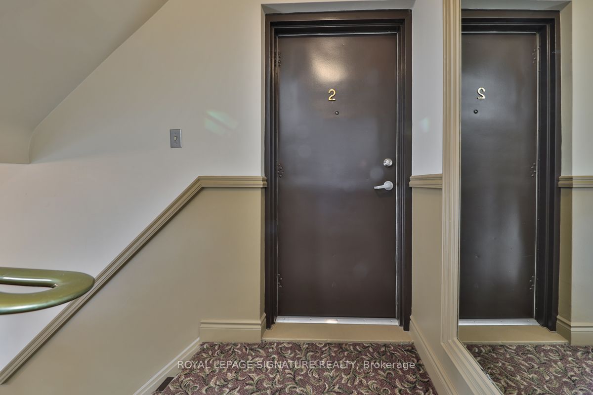 65 Mississauga Road 2, Mississauga, ON L5H 2H9 photo 2