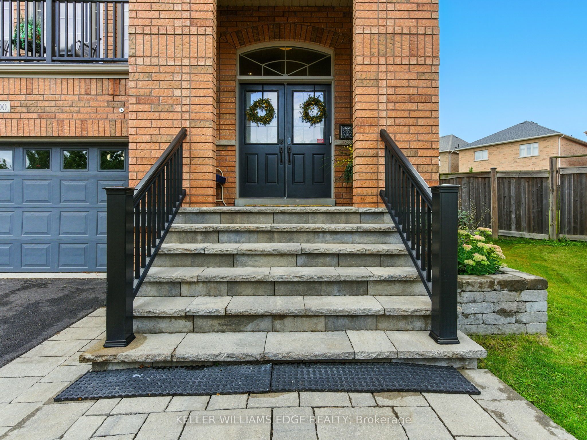 200 Giddings Crescent, Milton, ON L9T 7A7 photo 3