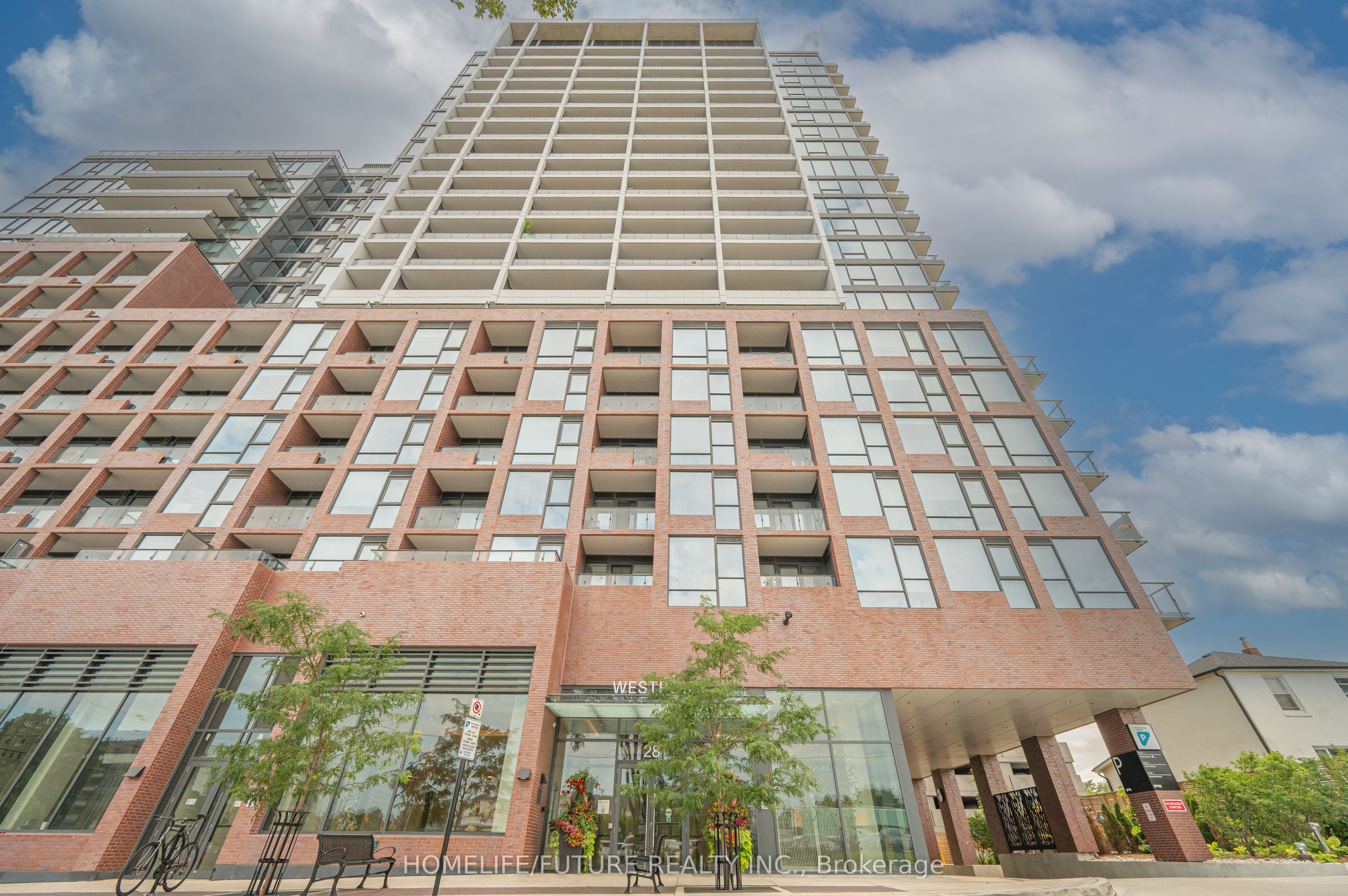 28 Ann Street 208, Mississauga, ON L5G 0E1 photo 3