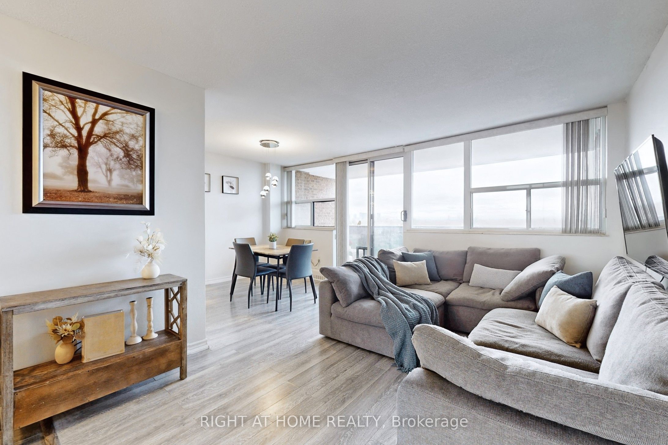 3501 Glen Erin Drive 812, Mississauga, ON L5L 2E9 photo 5