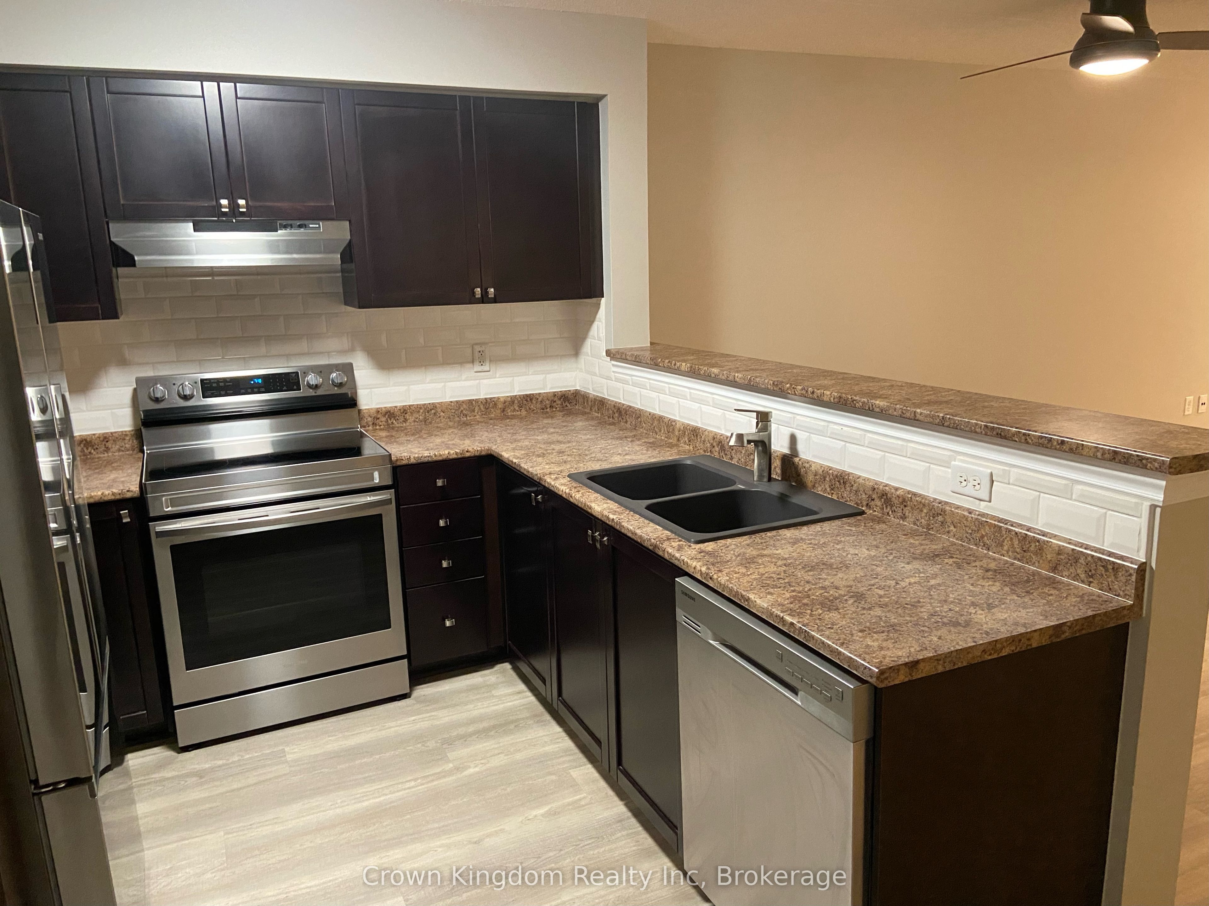 1360 Main Street E 212, Milton, ON L9T 7S5 photo 4