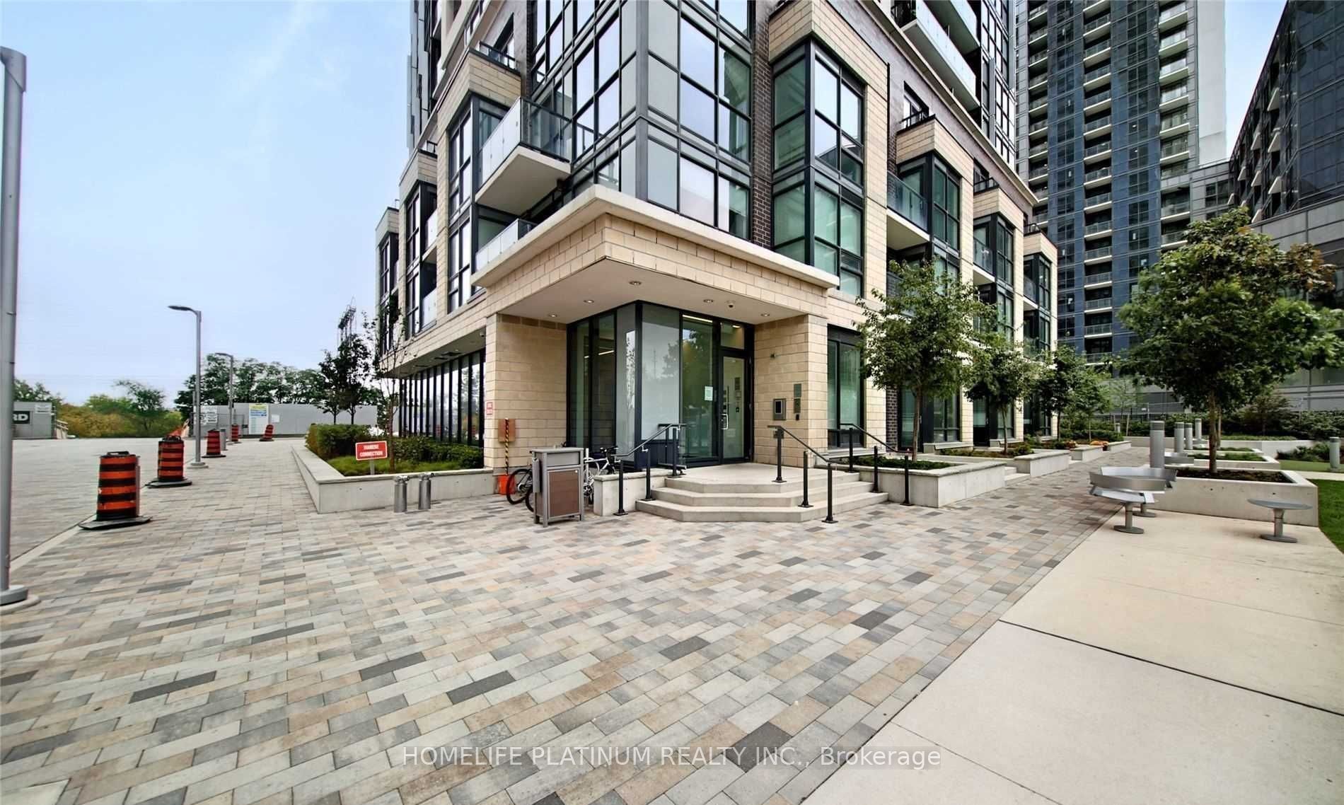 20 Thomas Riley Road W 2407, Toronto, ON M9B 1B3 photo 2