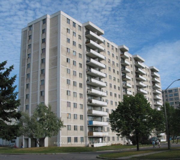 100 Lotherton Pathway 410, Toronto, ON M6B 2G8