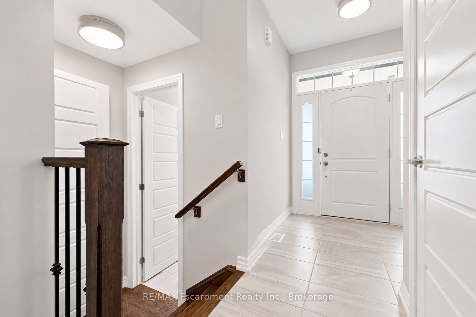 143 Threshing Mill Boulevard, Oakville, ON L6H 0V5 photo 5