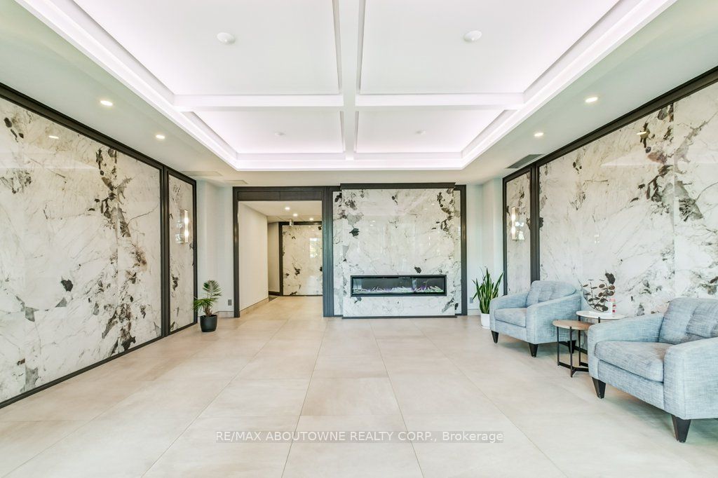 2325 Central Park Drive 405, Oakville, ON L6H 0E2 photo 5