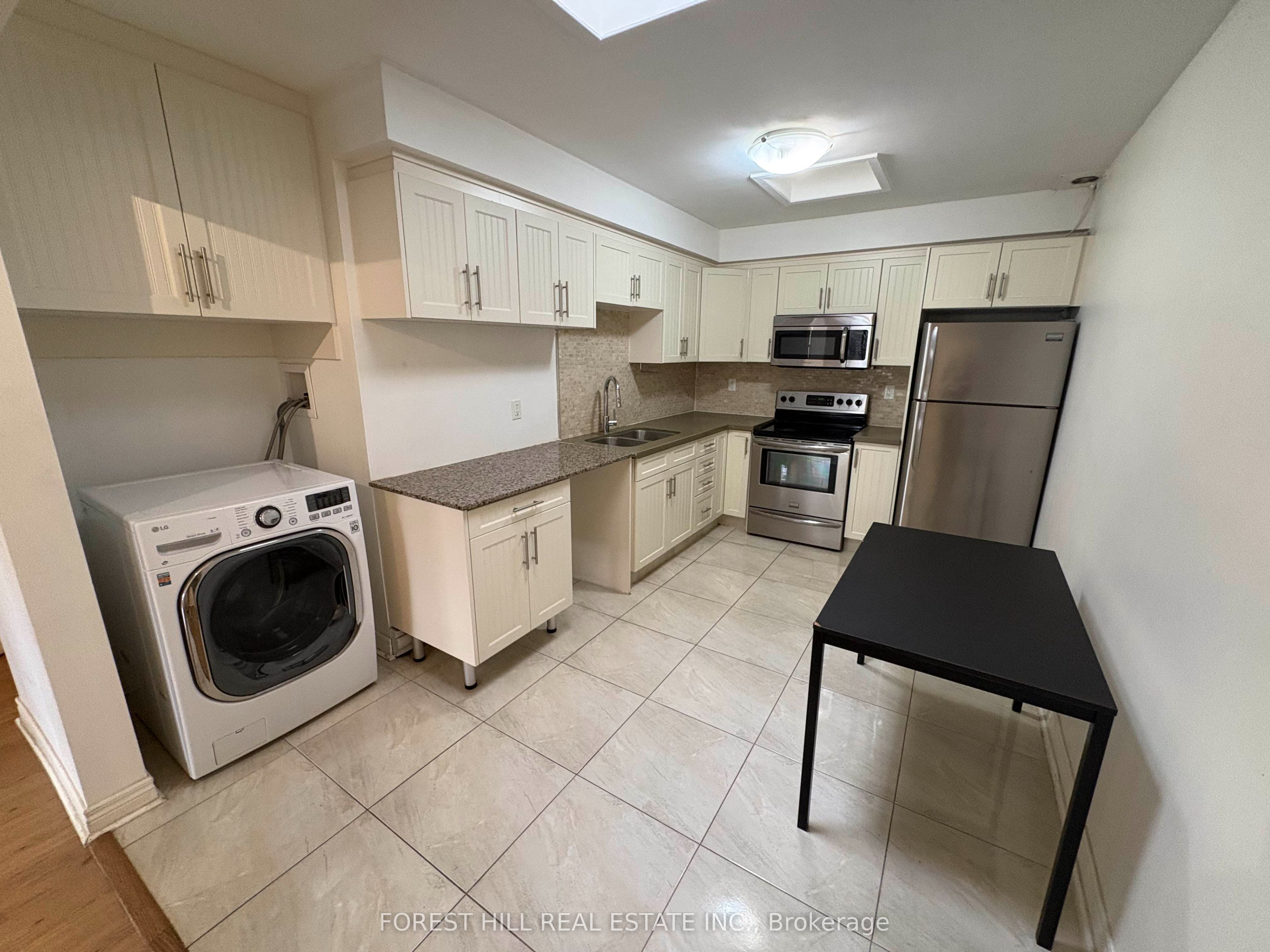 341 Lakeshore Road E 1, Oakville, ON L6J 1J4 photo 5