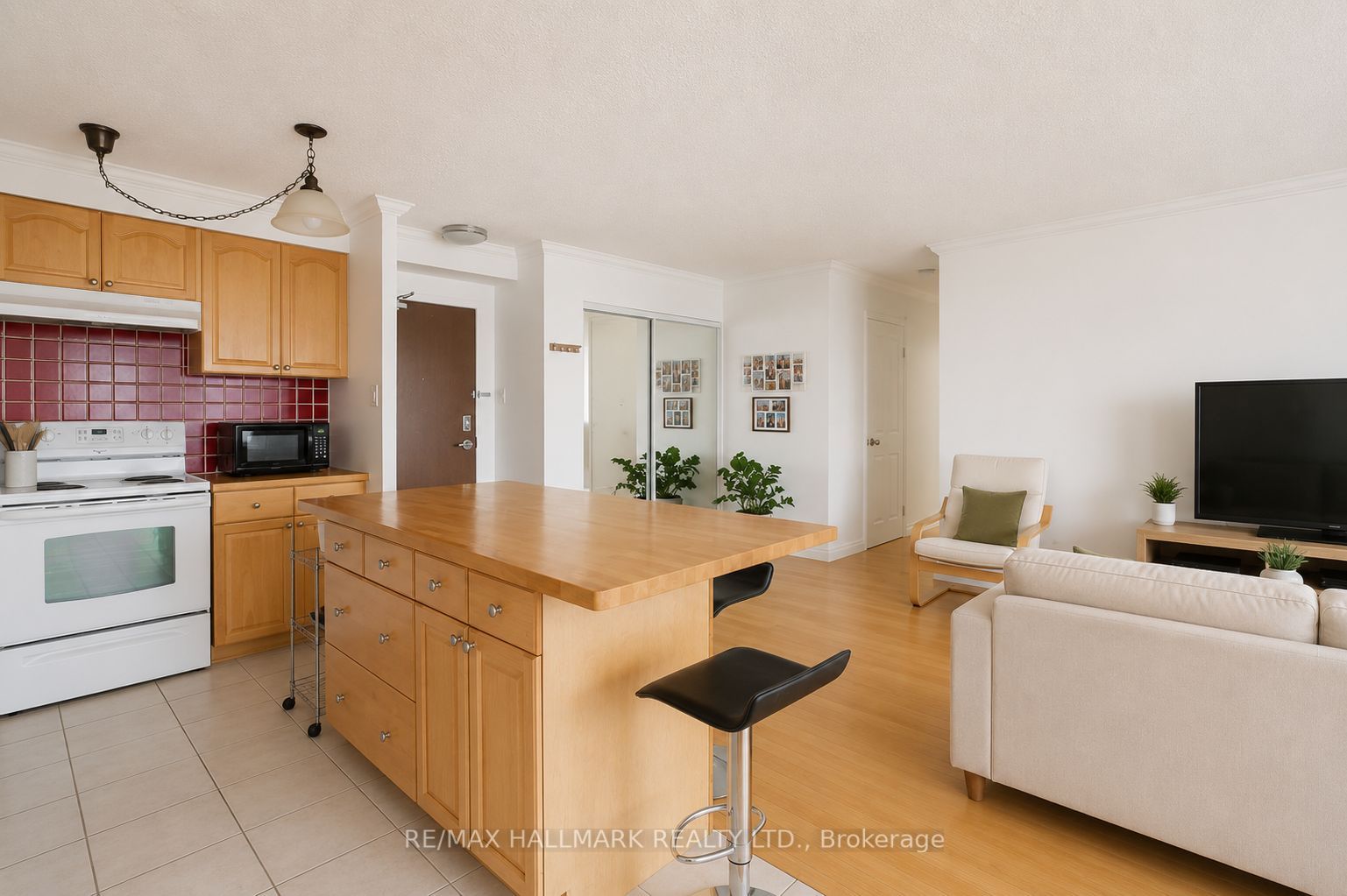 135 Marlee Avenue 1103, Toronto, ON M6B 4C6 photo 5