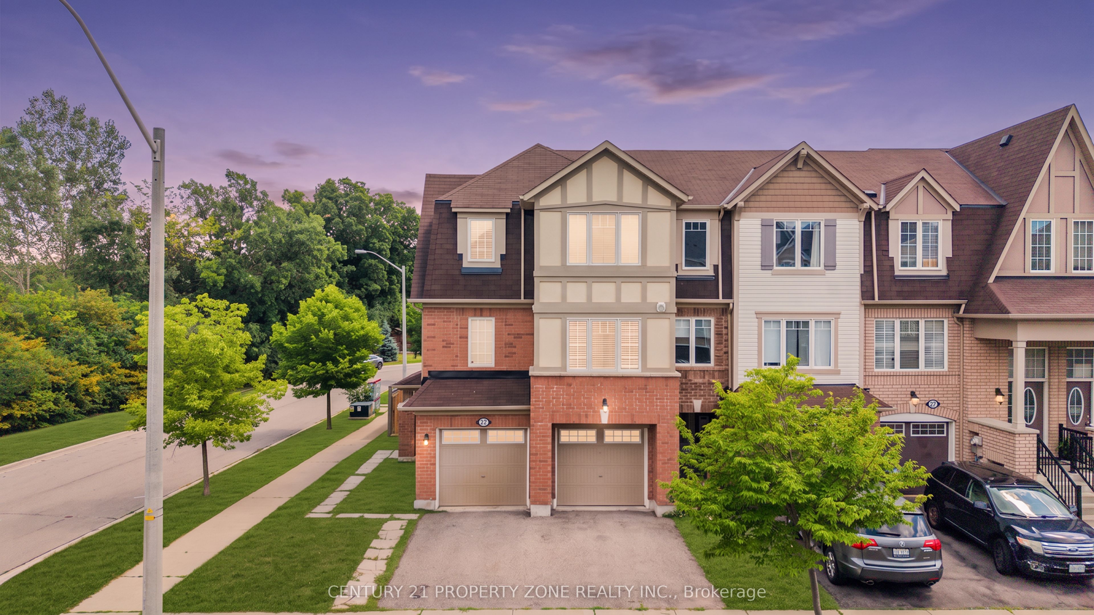 27 Midhope Way, Brampton, ON L6Y 5W6 photo 2