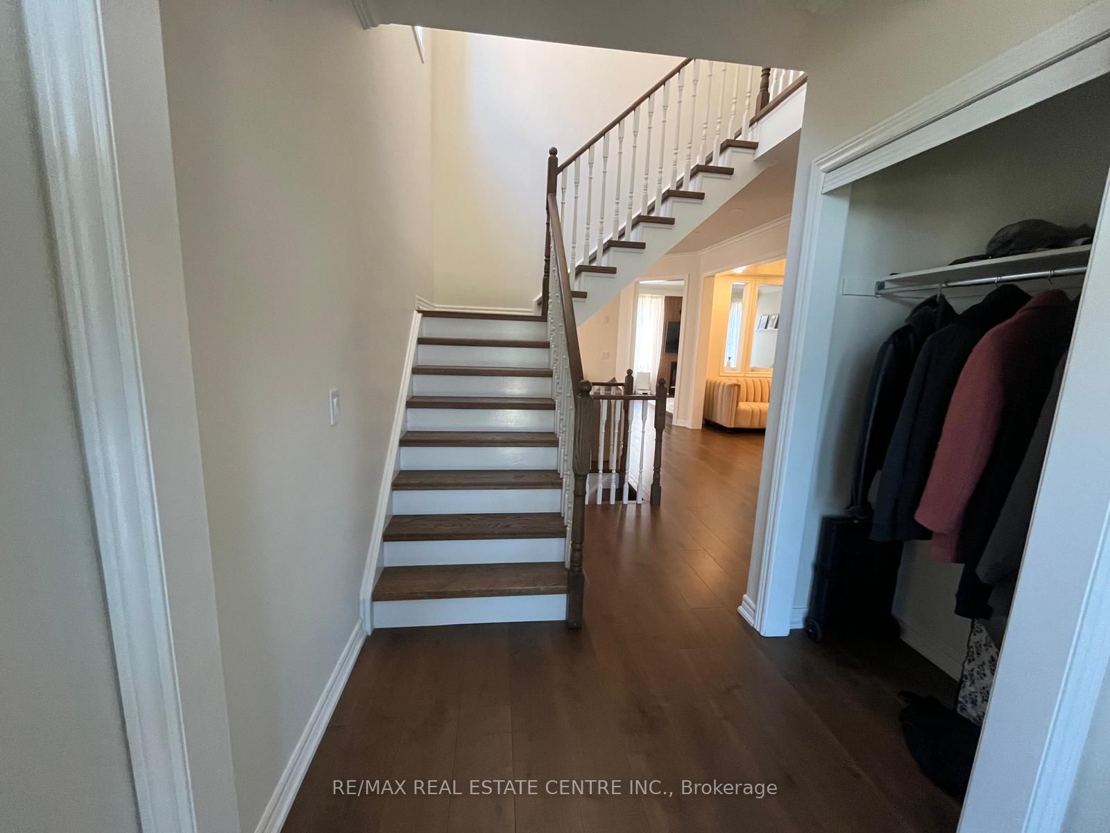 3570 Fountain Park Avenue, Mississauga, ON L5M 7G1 photo 5