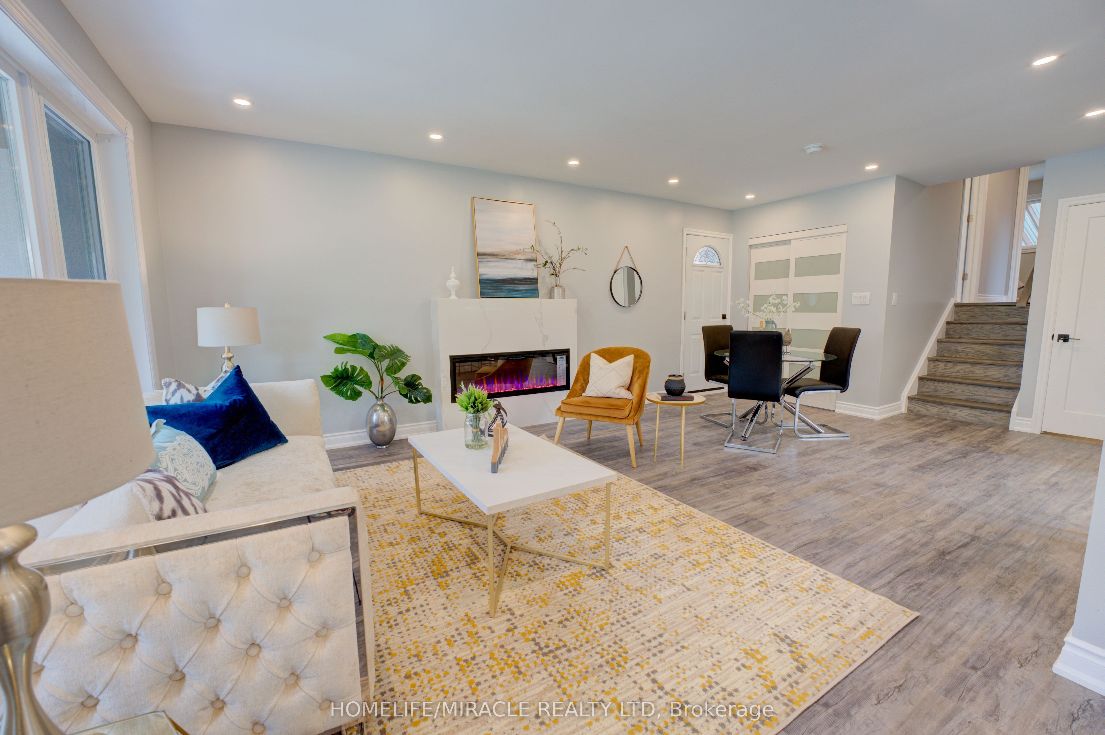 85 Silverstone Drive, Toronto, ON M9V 3G4 photo 3
