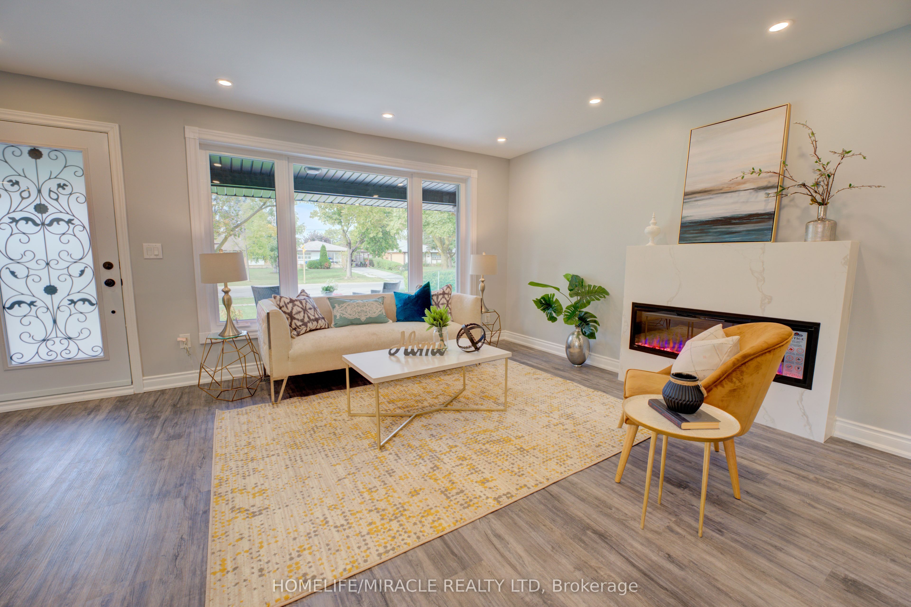 85 Silverstone Drive, Toronto, ON M9V 3G4 photo 4