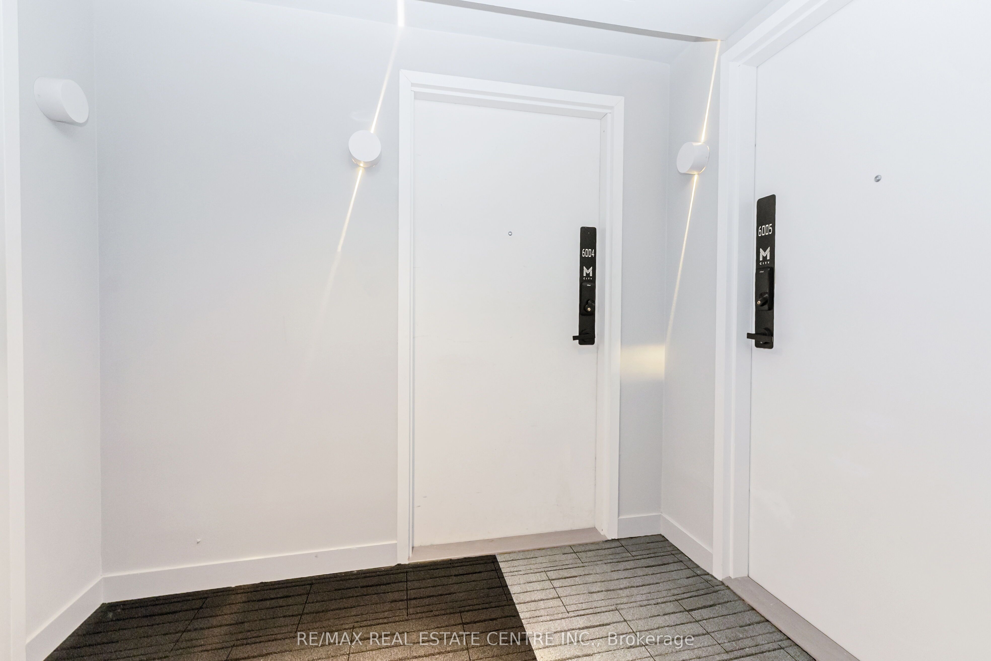 3883 Quartz Road 6004, Mississauga, ON L5B 0M4 photo 5