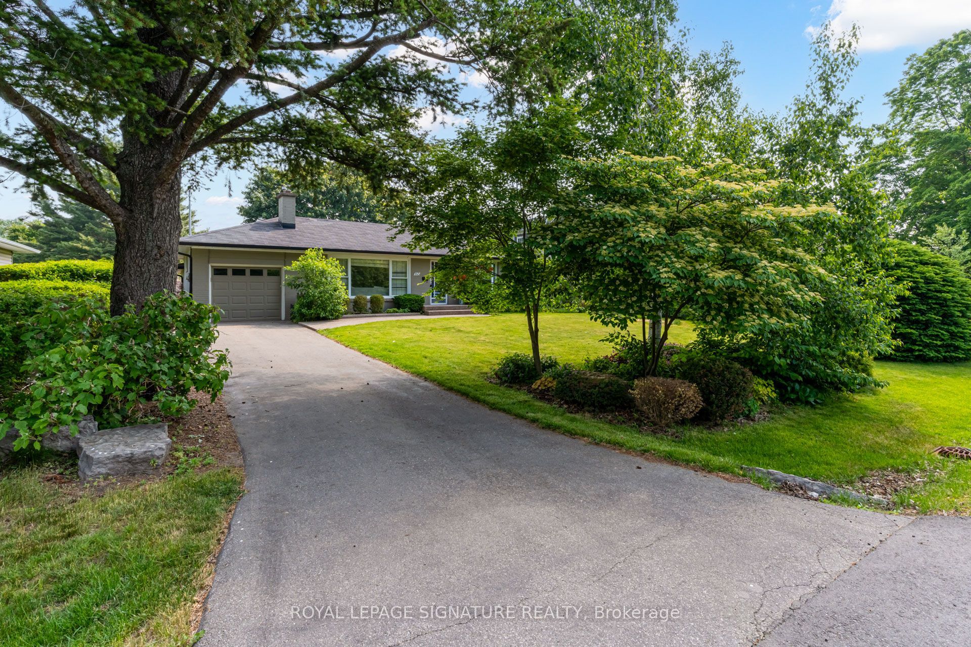 383 Maplehurst Avenue, Oakville, ON L6L 4Y3 photo 3