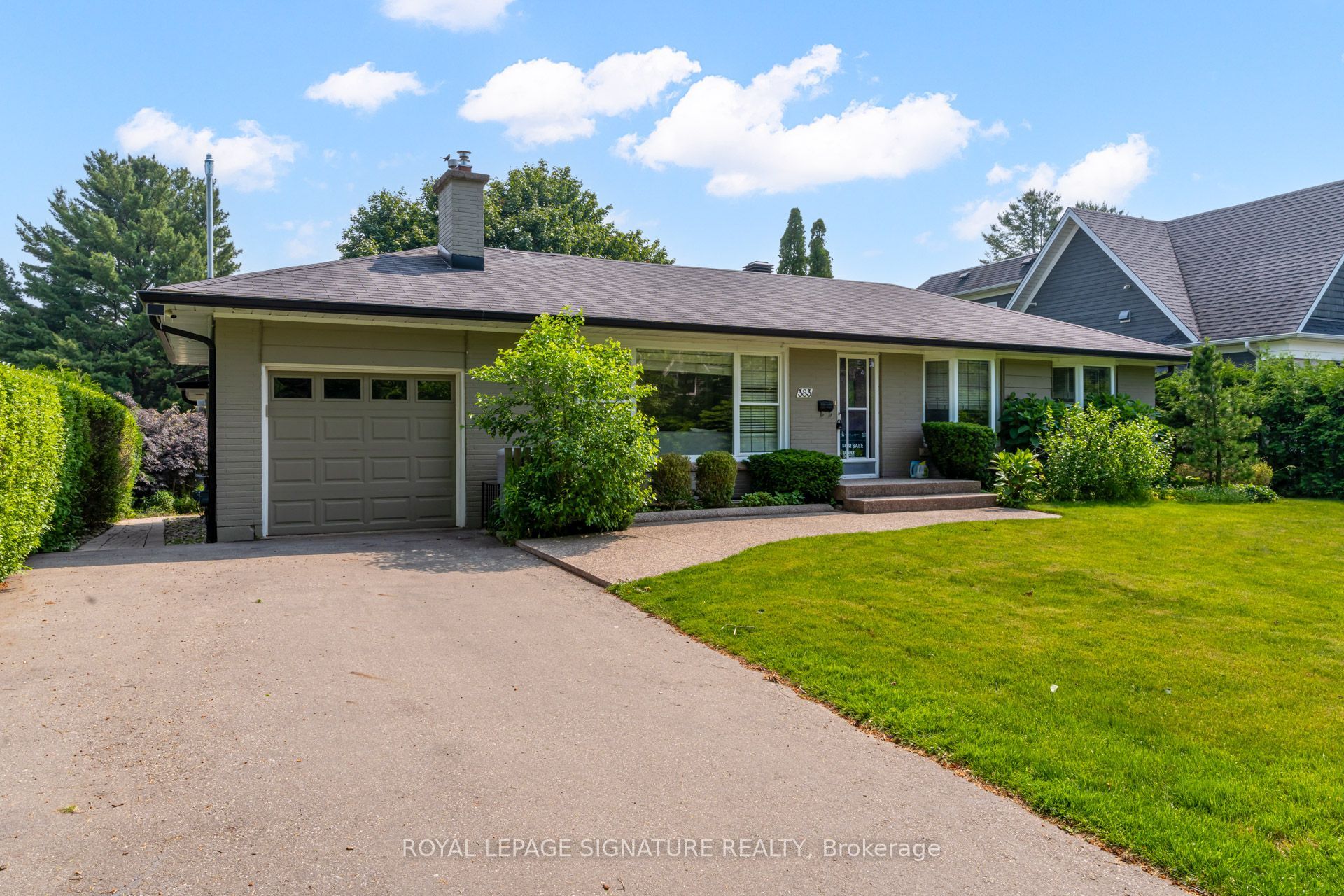 383 Maplehurst Avenue, Oakville, ON L6L 4Y3 photo 4