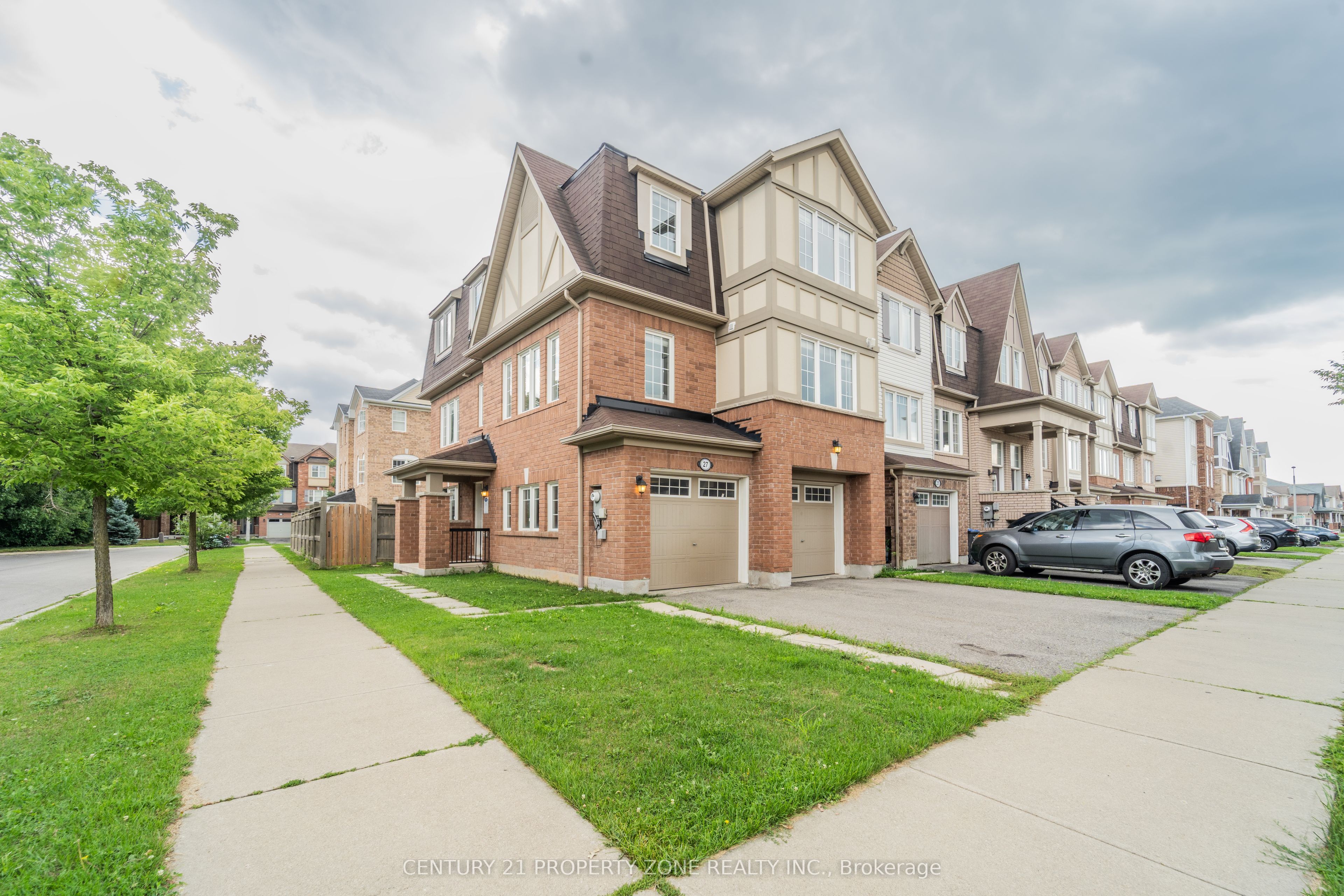 27 Midhope Way, Brampton, ON L6Y 5W6 photo 3