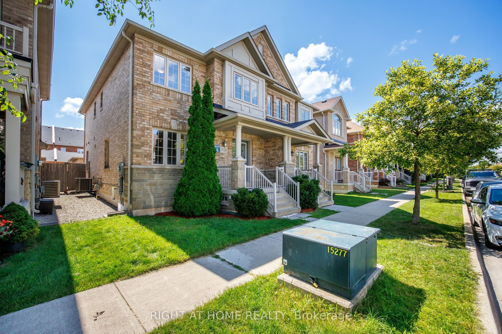 3128 Robert Brown Boulevard, Oakville, ON L6M 4L7 photo 2