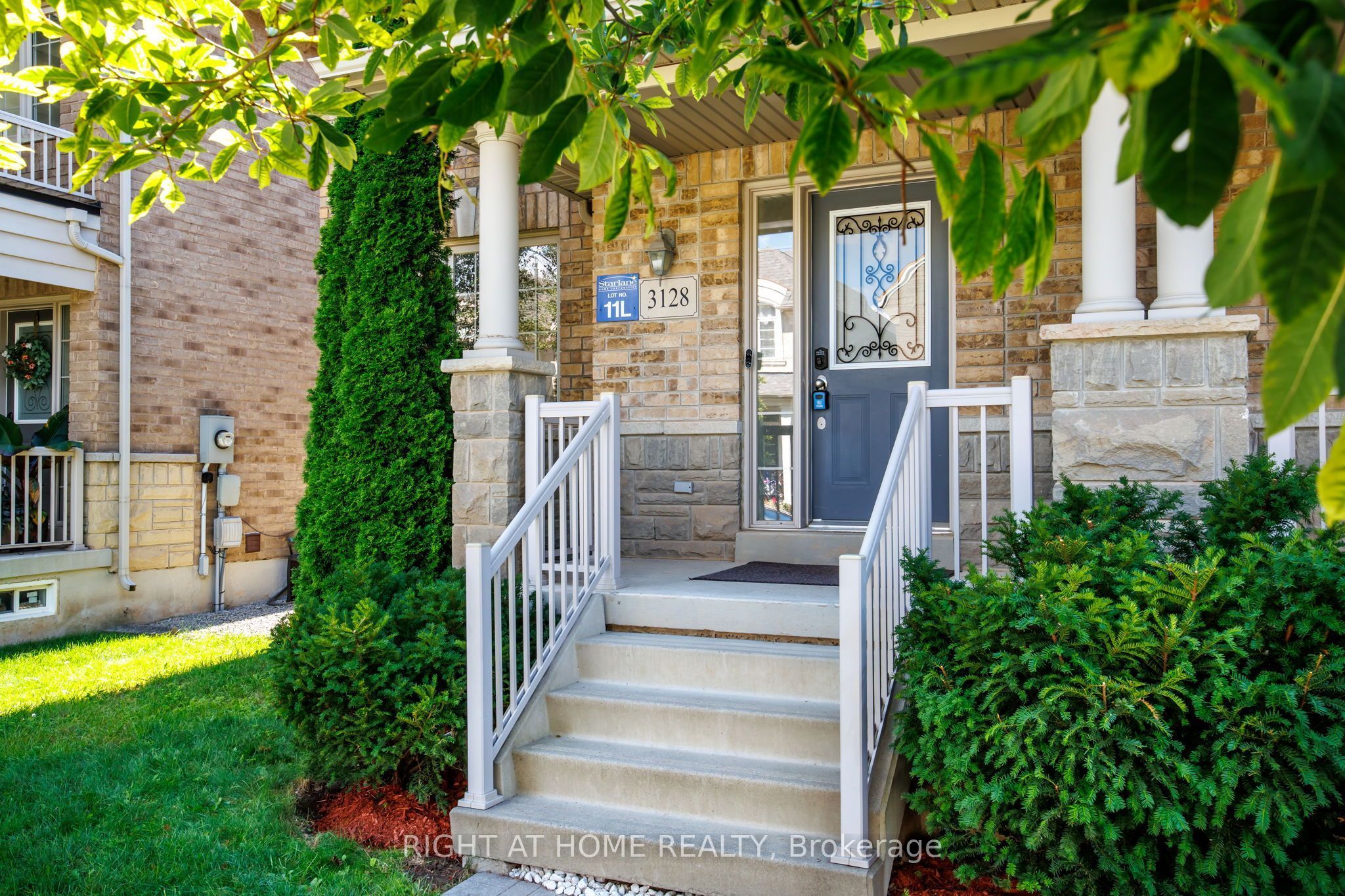3128 Robert Brown Boulevard, Oakville, ON L6M 4L7 photo 3