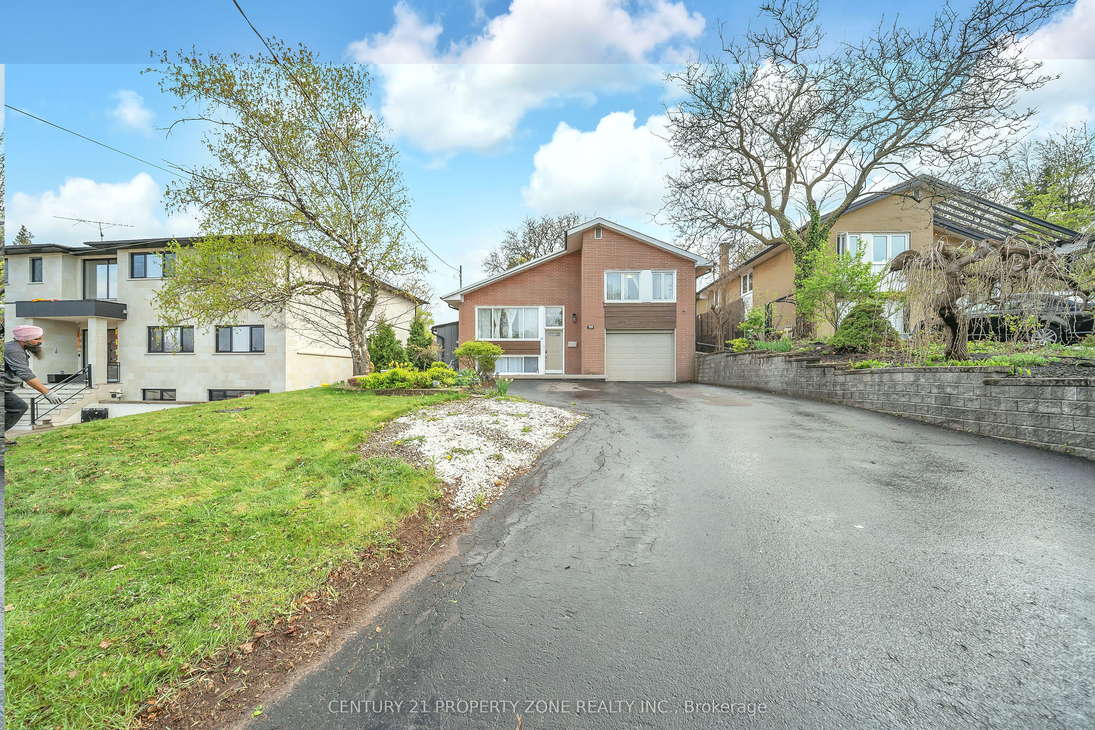 122 Vista Boulevard, Mississauga, ON L5M 1V9 photo 2