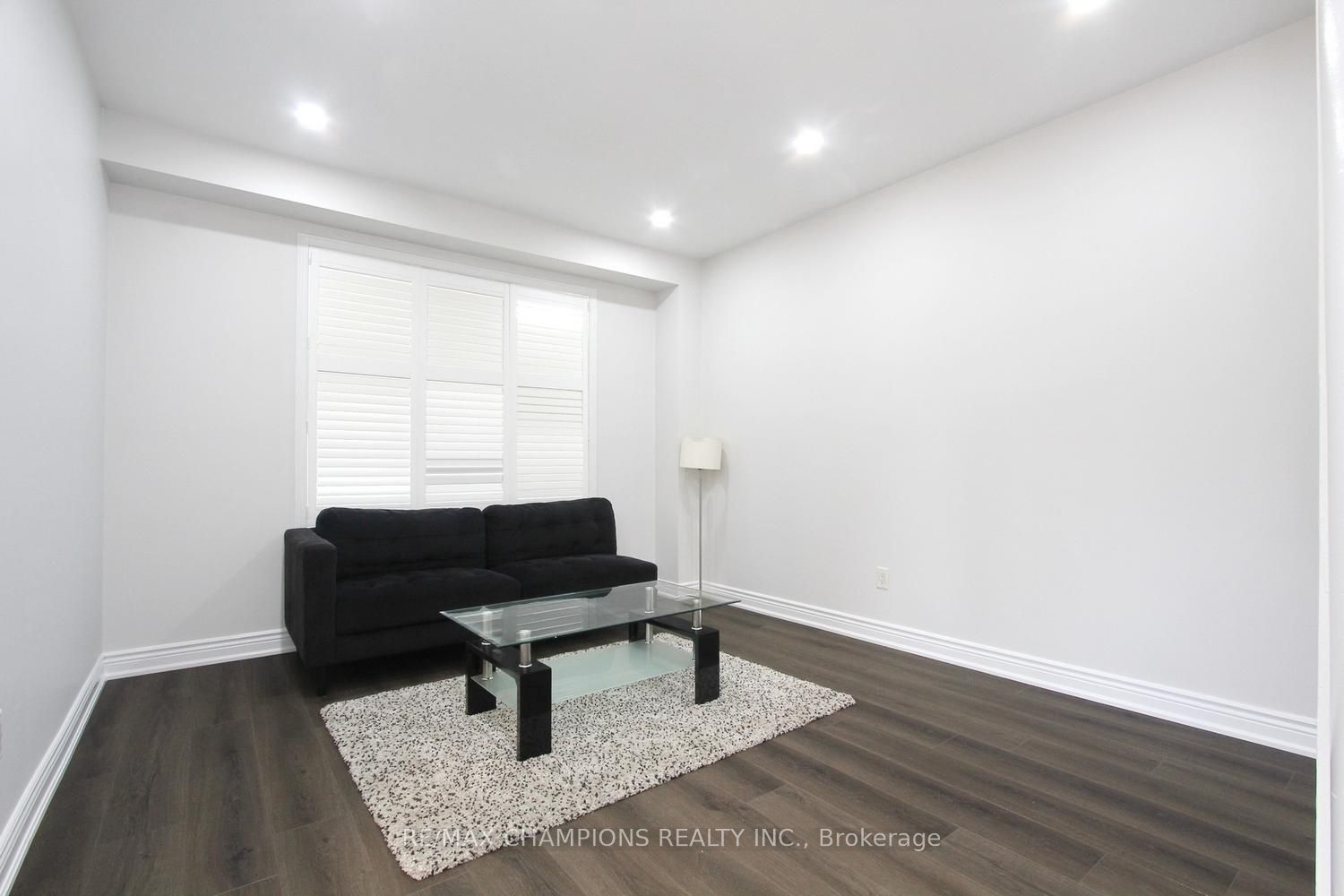 28 Egypt Drive, Brampton, ON L6R 2W3 photo 5