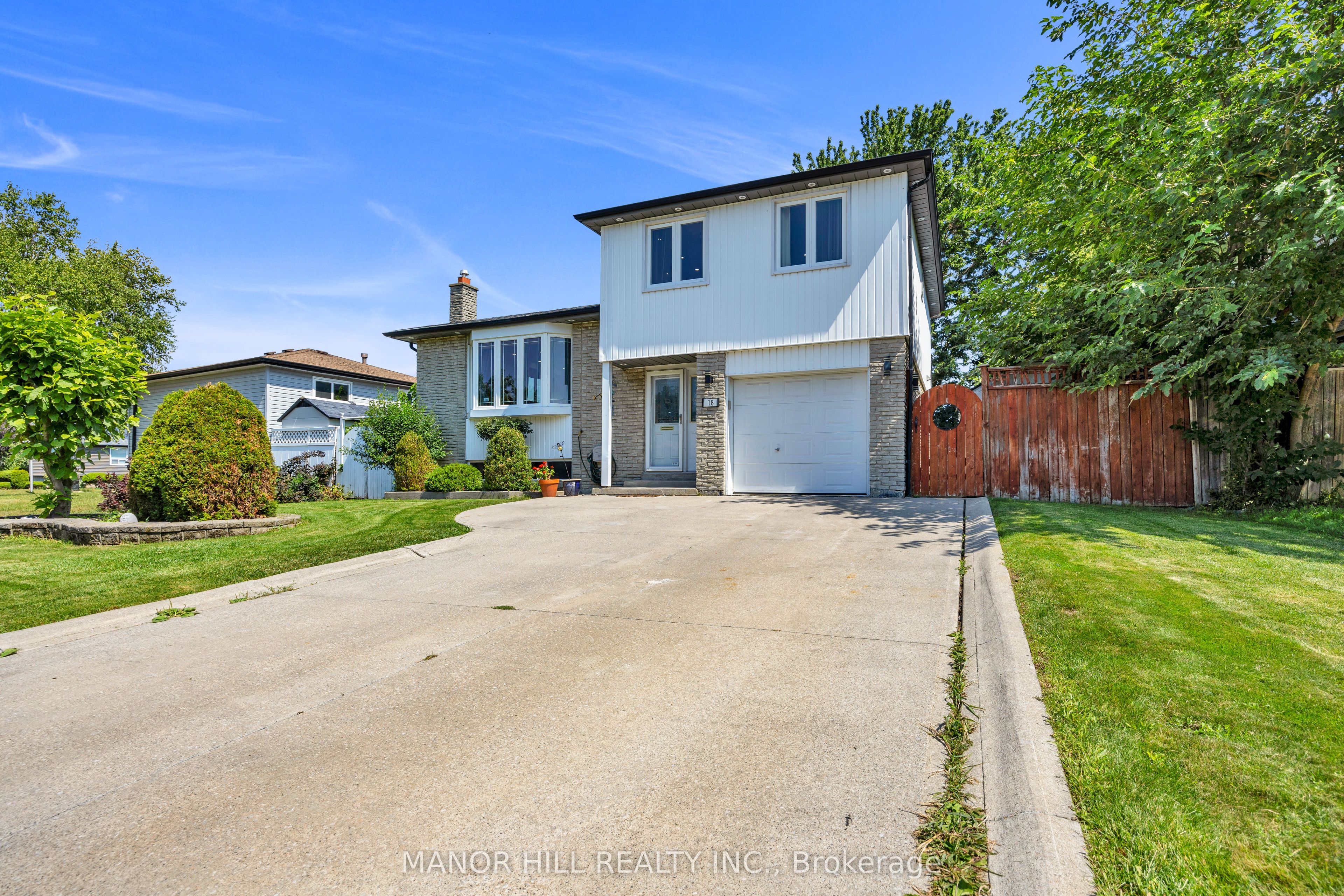 18 Greenbriar Road, Brampton, ON L6S 1V9