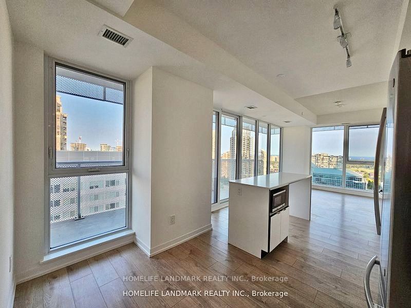 4065 Confederation Parkway 1808, Mississauga, ON L5B 0L4 photo 5