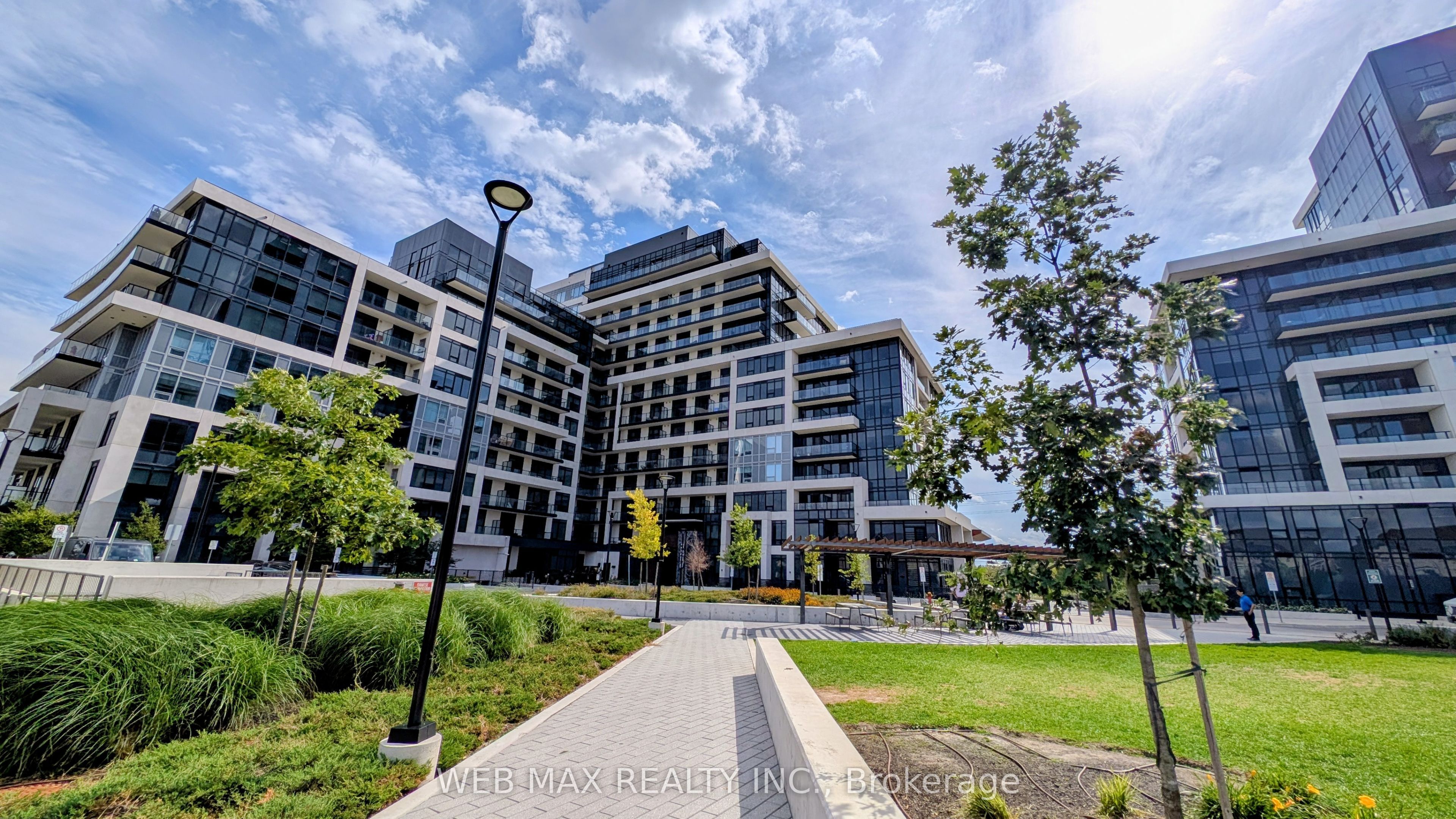 3200 William Coltson Avenue 406, Oakville, ON L6H 7W6