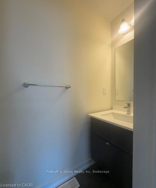 166 Squire Crescent, Oakville, ON L6H 0L7 photo 3