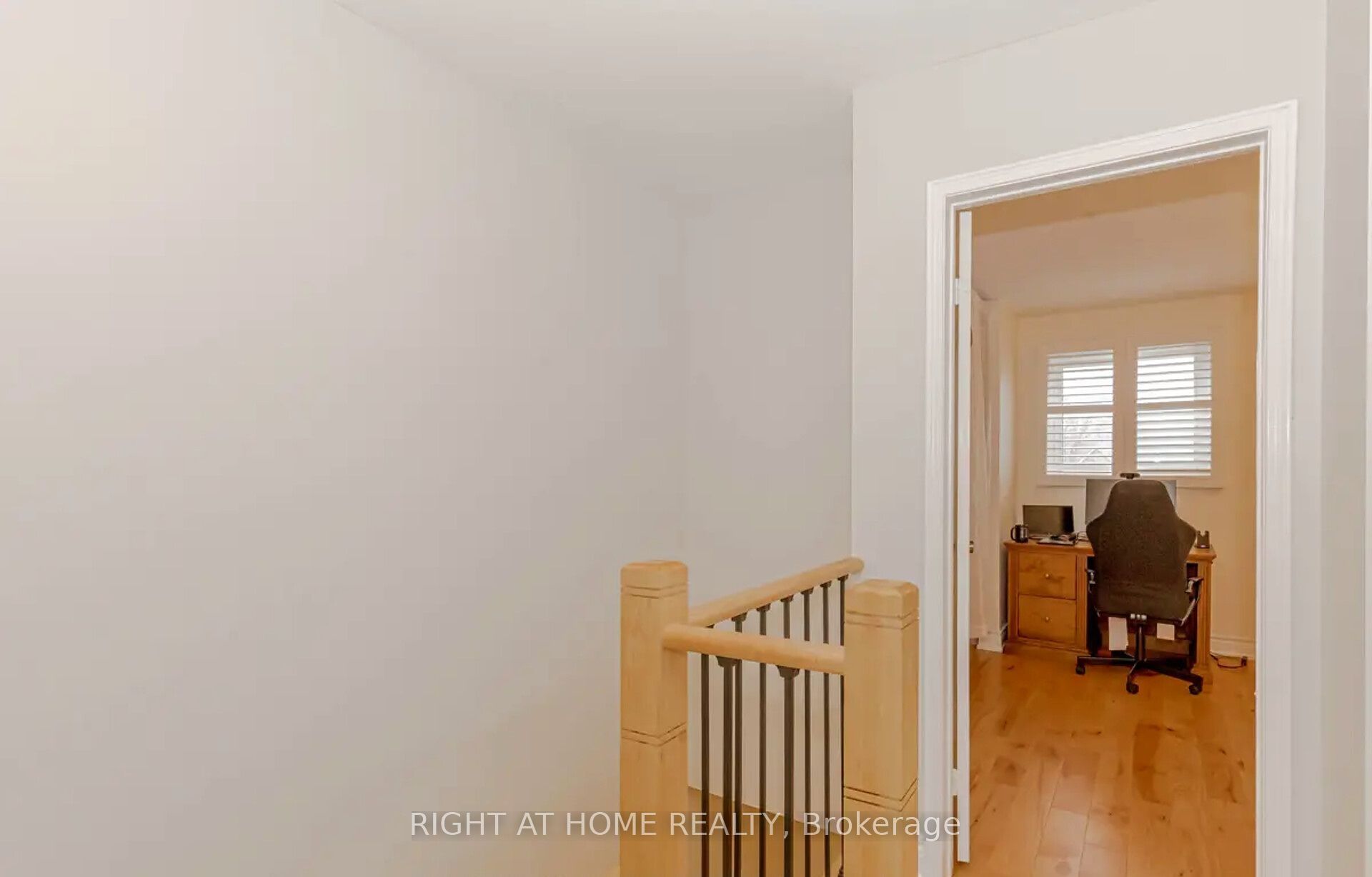 1444 Prince John Circle, Oakville, ON L6J 6W8 photo 4