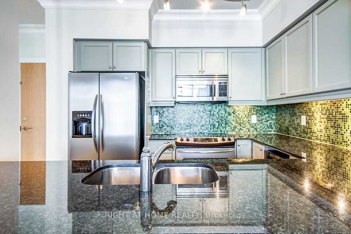 58 Marine Parade Drive 1202, Toronto, ON M8V 4G1 photo 4