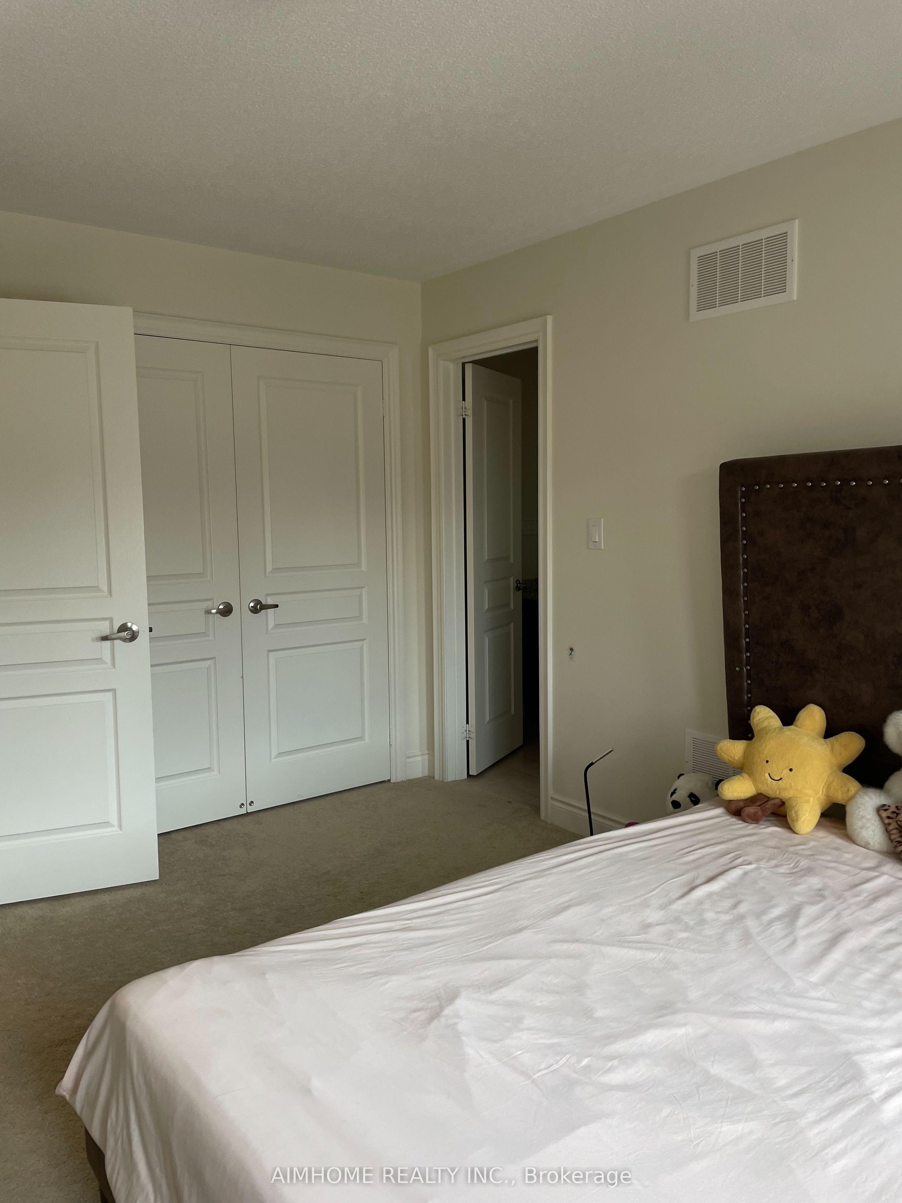 403 Grindstone Trail #2, Oakville, ON L6H 0S1 photo 5