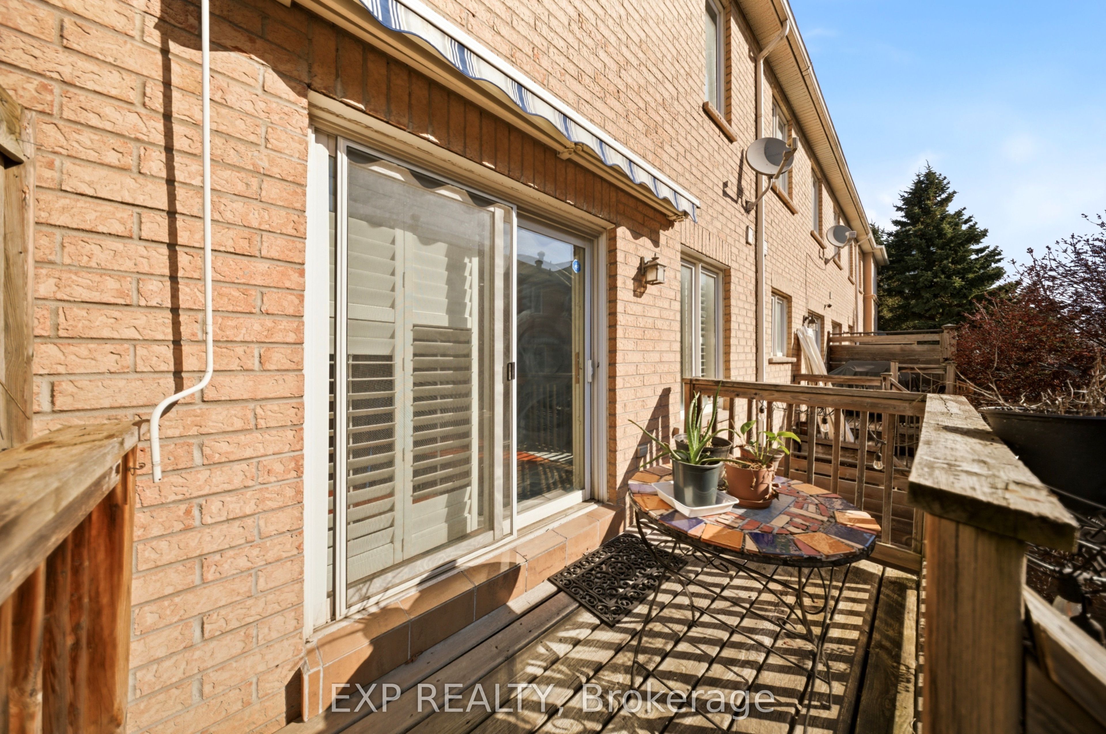 6 Purple Finch Court, Brampton, ON L6X 5A3 photo 5