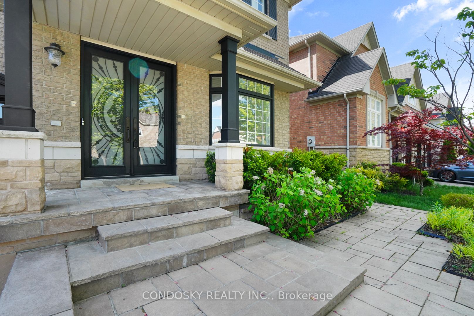 3322 Fox Run Circle, Oakville, ON L6L 6W4 photo 2