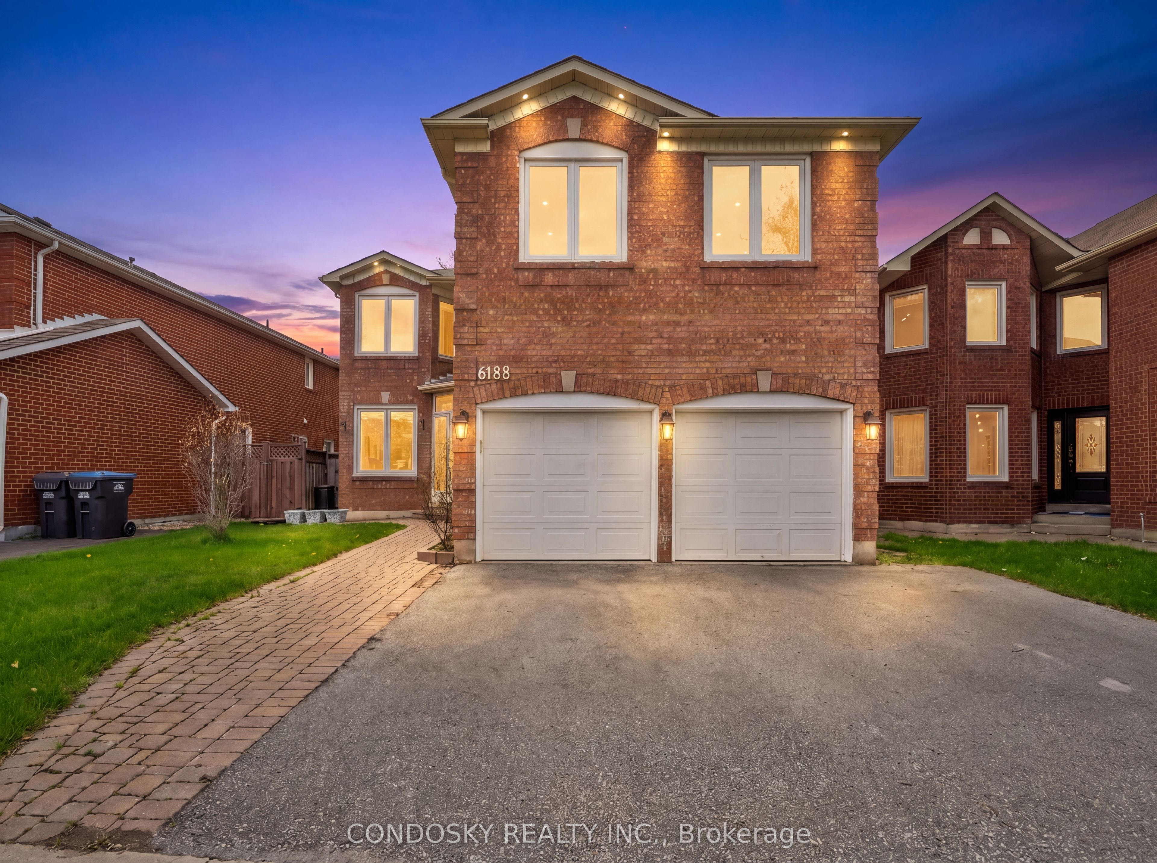 6182 Duford Drive, Mississauga, ON L5V 1A5