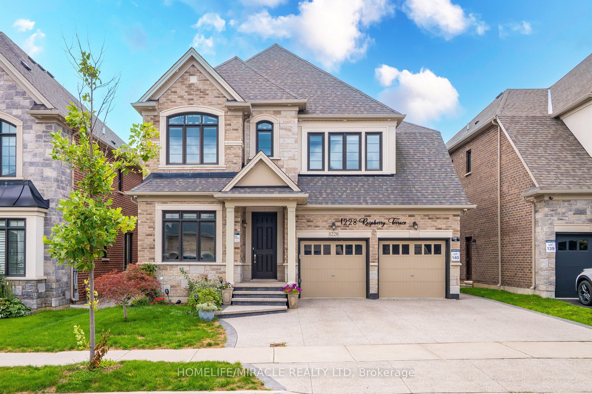 1228 Raspberry Terrace, Milton, ON L9E 1N1 photo 2