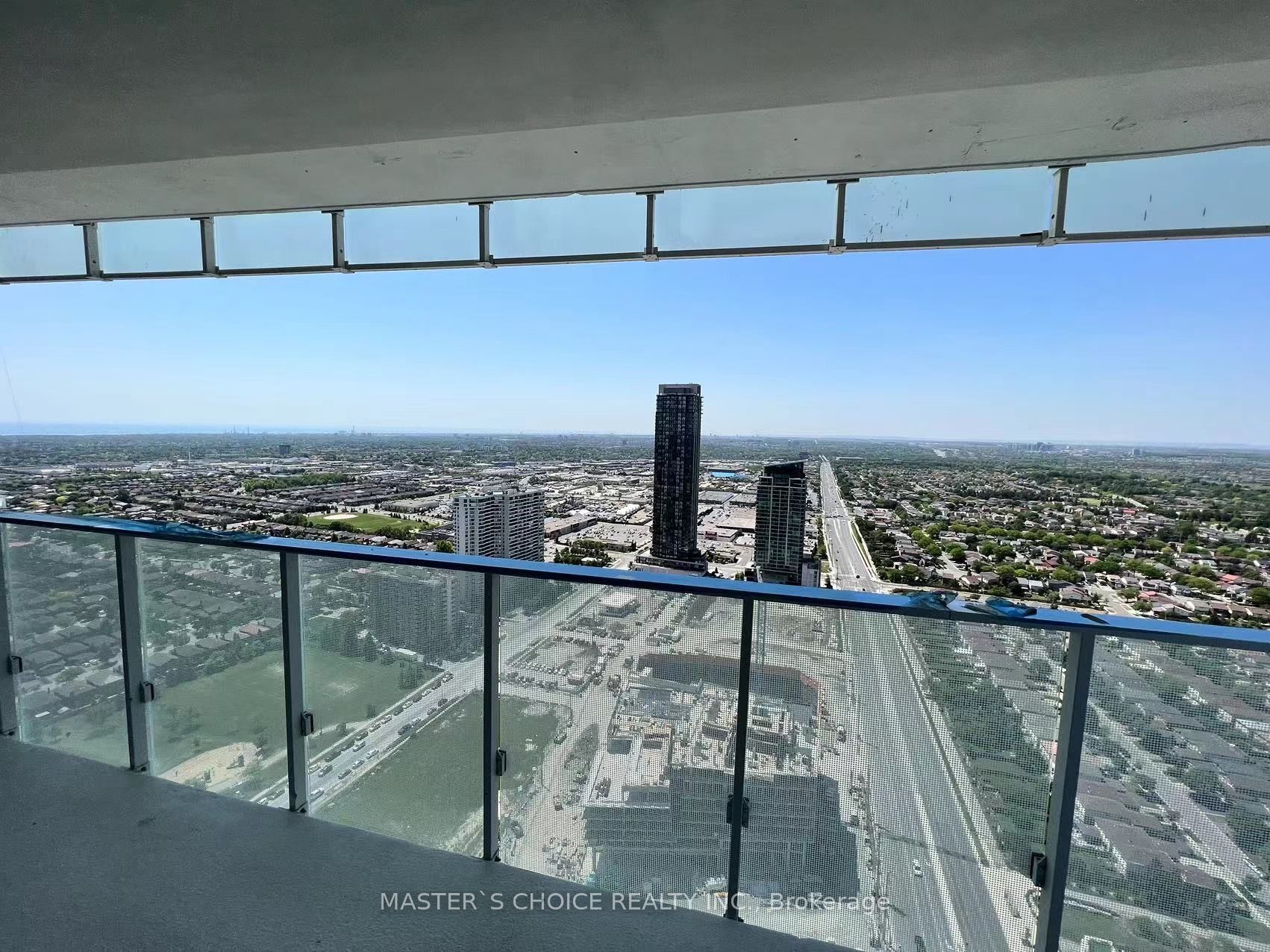 3900 Confederation Parkway 3809, Mississauga, ON L5B 0M3 photo 2