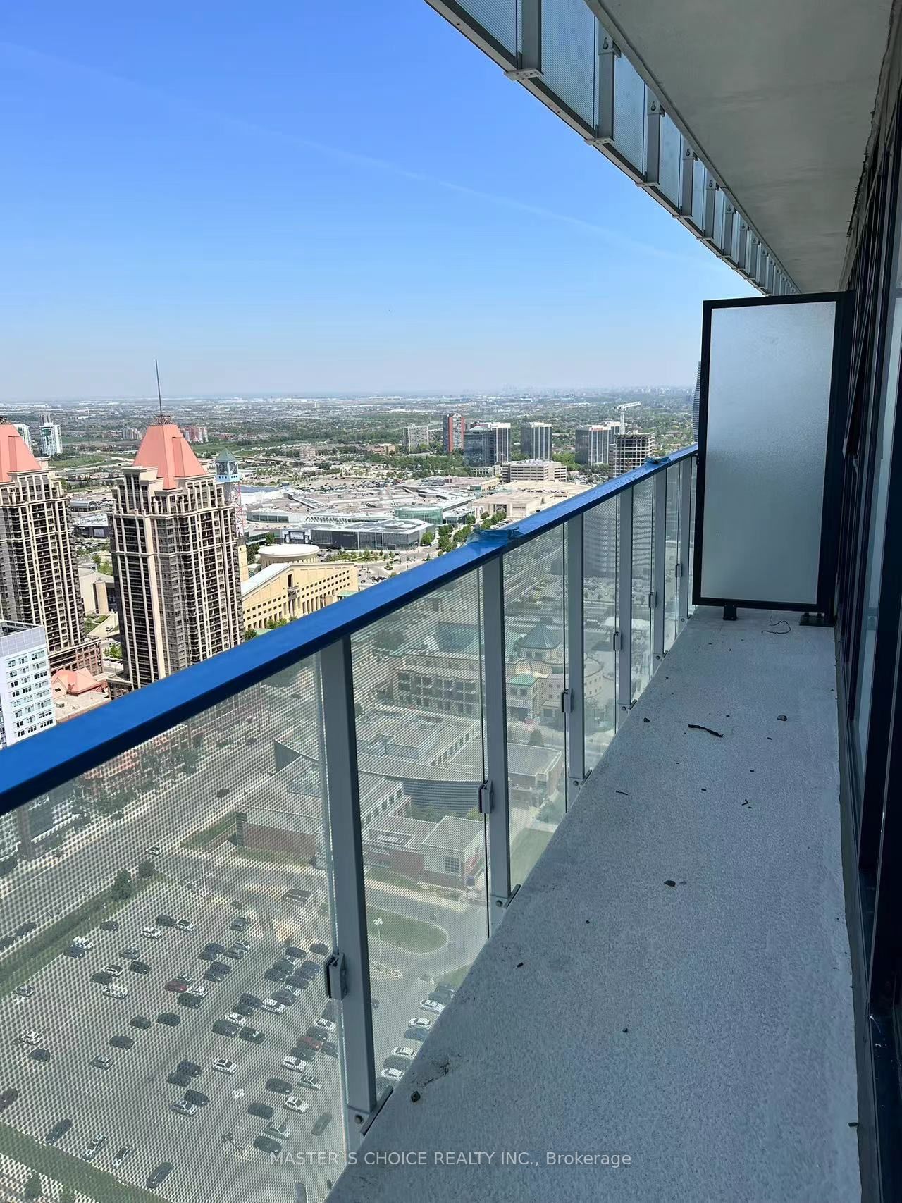 3900 Confederation Parkway 3809, Mississauga, ON L5B 0M3 photo 3