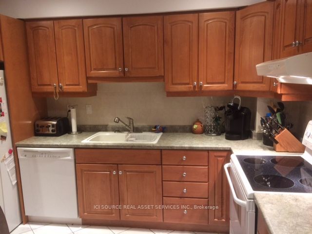 2766 Folkway Drive 59, Mississauga, ON L5L 3M3 photo 2