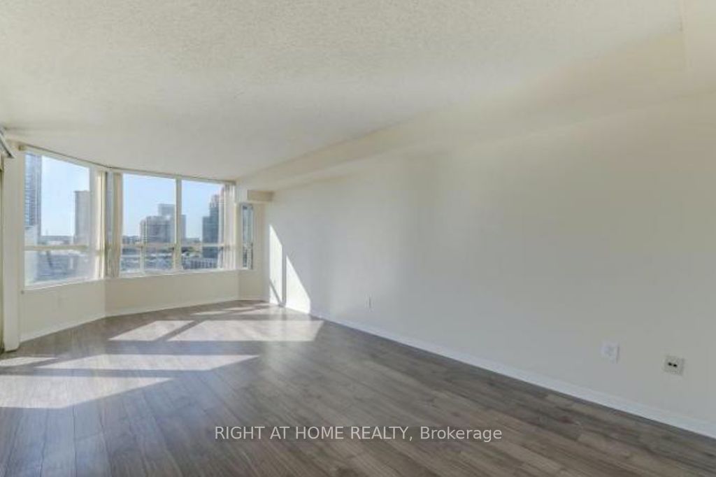 400 Webb Drive 905, Mississauga, ON L5B 3Z7 photo 4