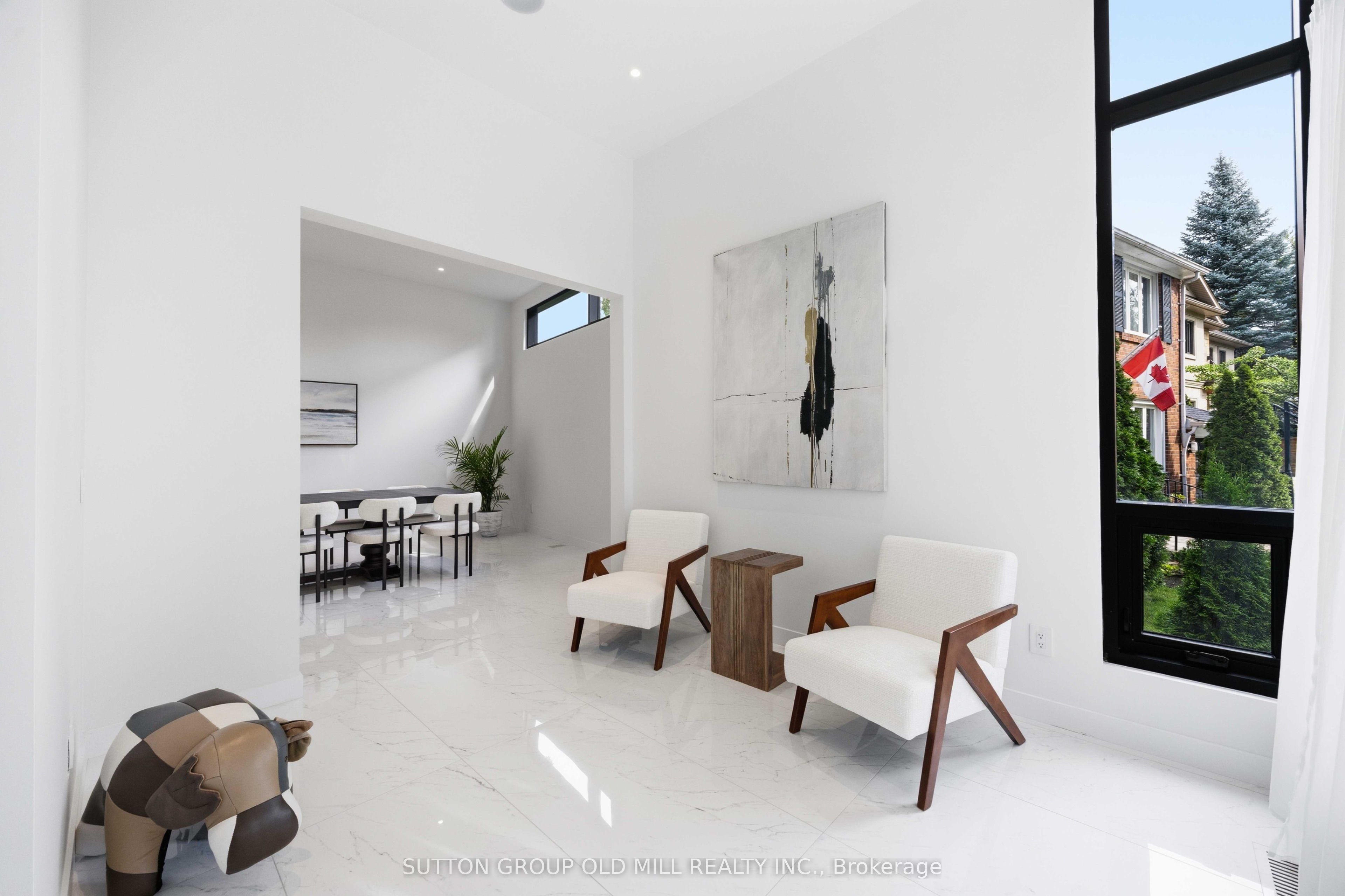 18 Herne Hill, Toronto, ON M9A 2X1 photo 4