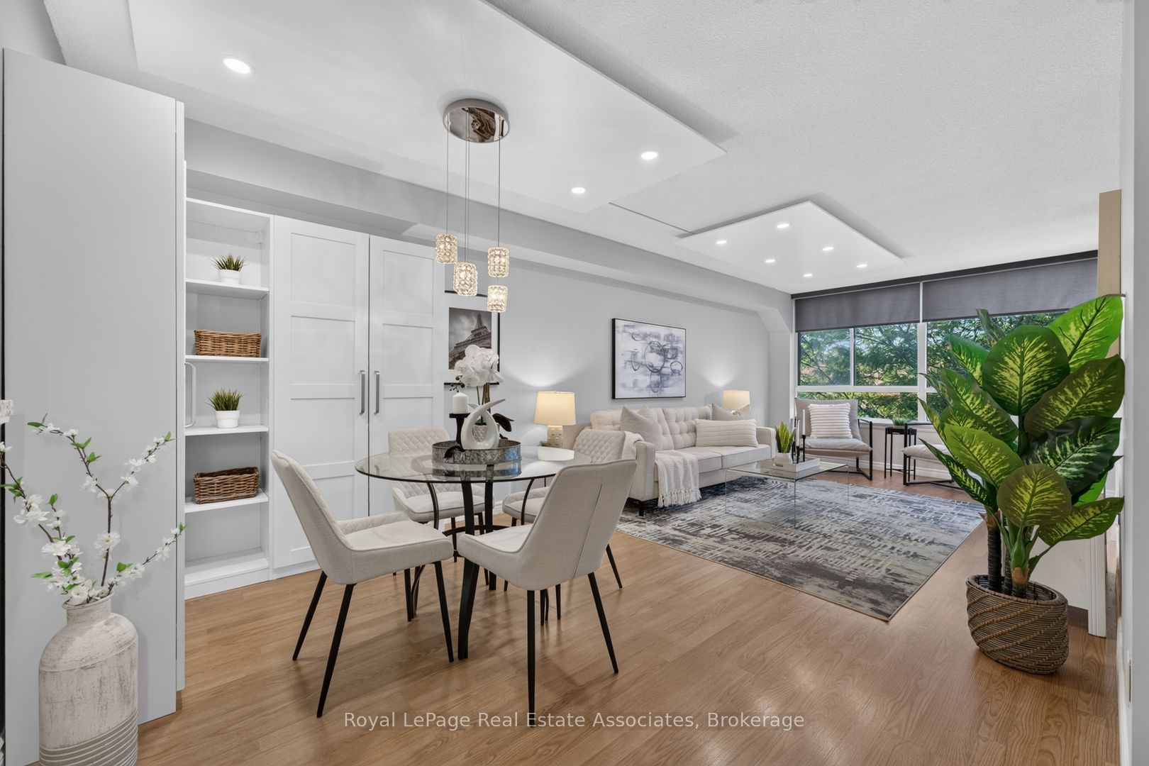 1001 Cedarglen Gate 221, Mississauga, ON L5C 4R2 photo 5