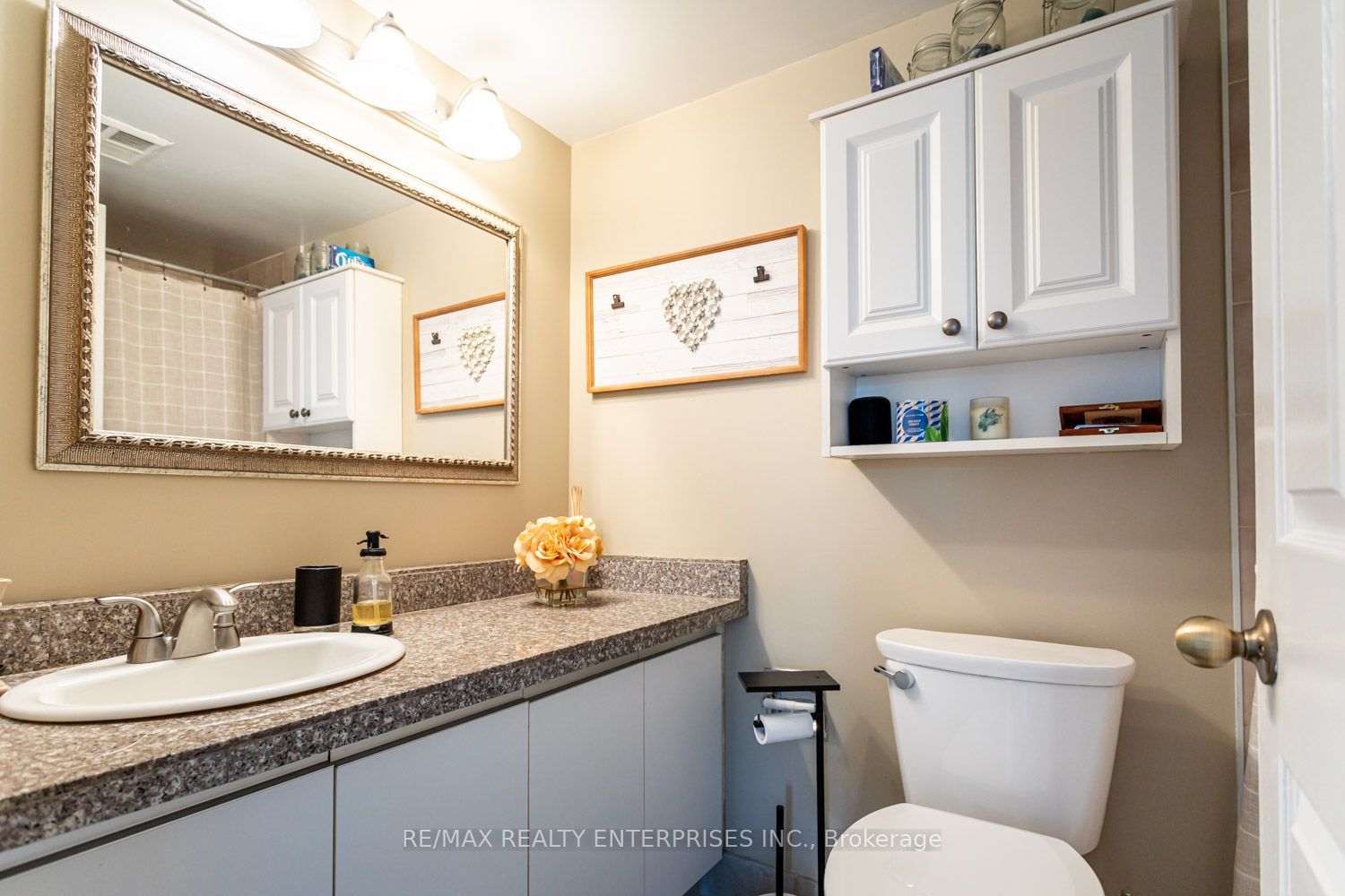 1111 Bough Beeches Boulevard 501, Mississauga, ON L4W 4N1 photo 5